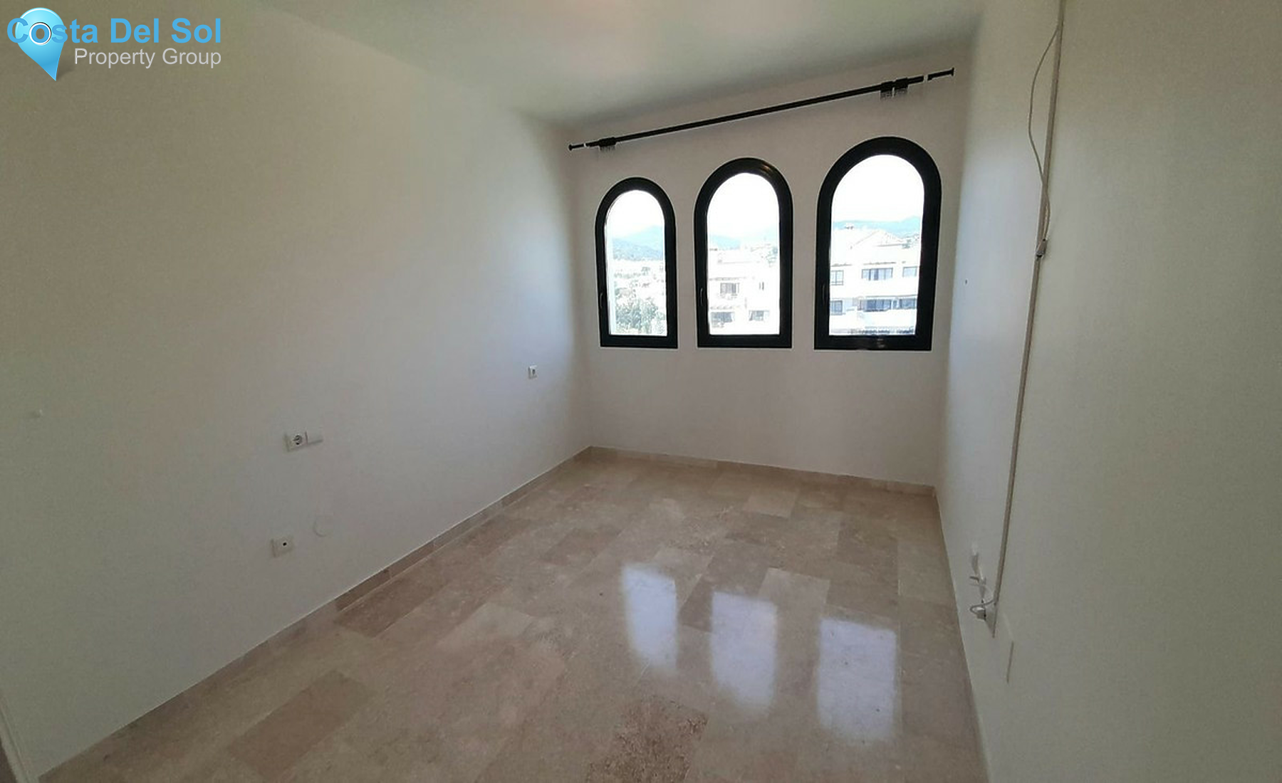 Penthouse in New Golden Mile-1285814