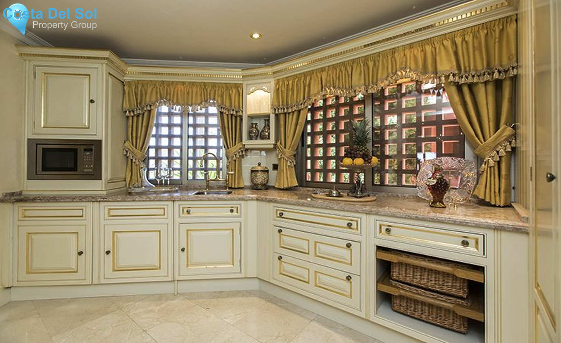 Penthouse in New Golden Mile-1207199