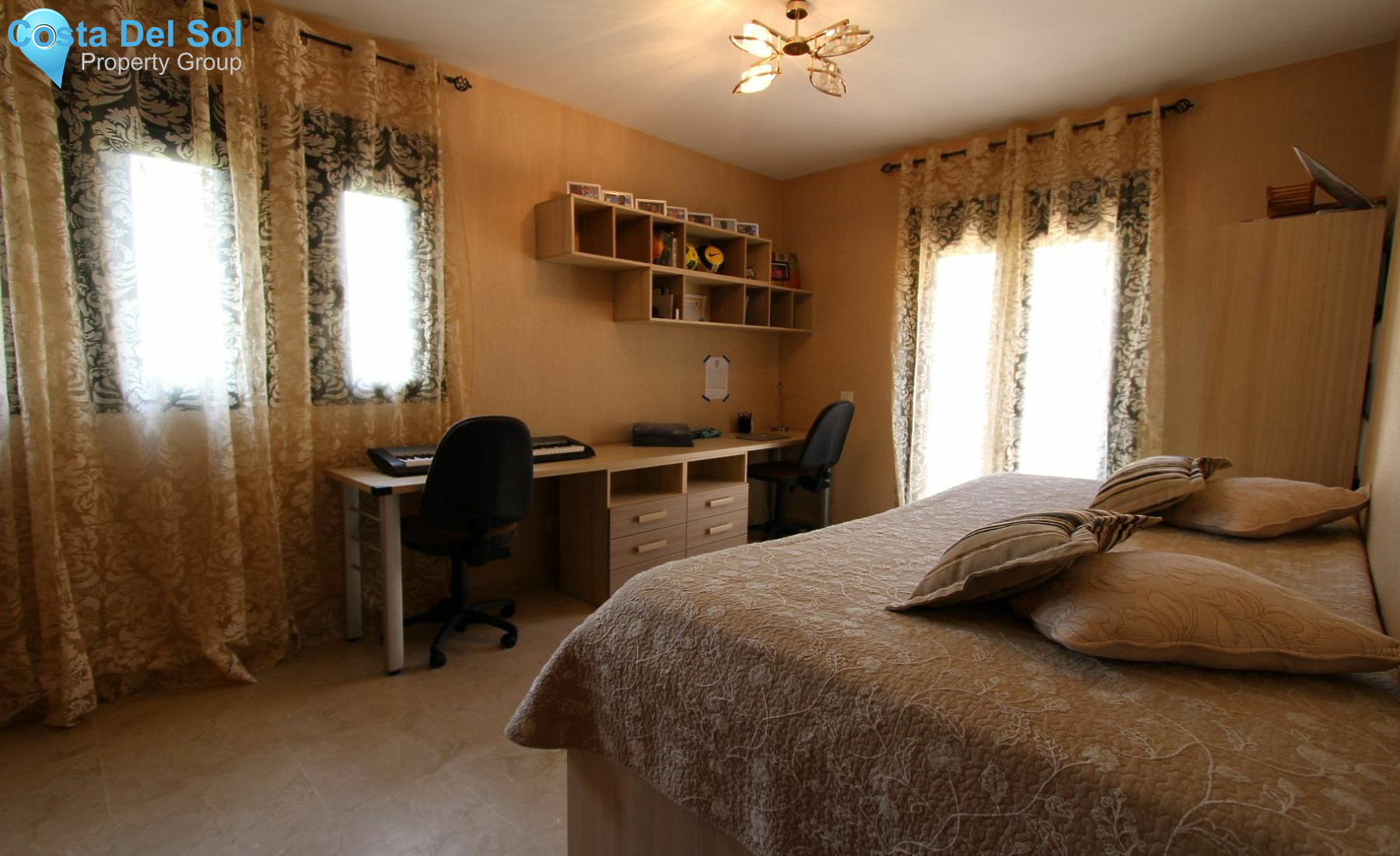 Penthouse in New Golden Mile-1223936