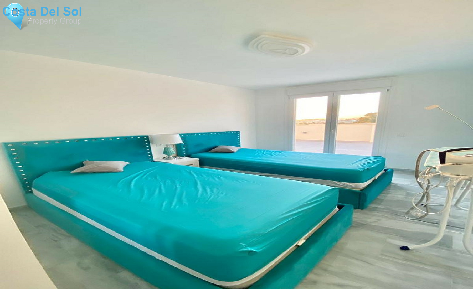 Penthouse in Nueva Andalucía-1307906