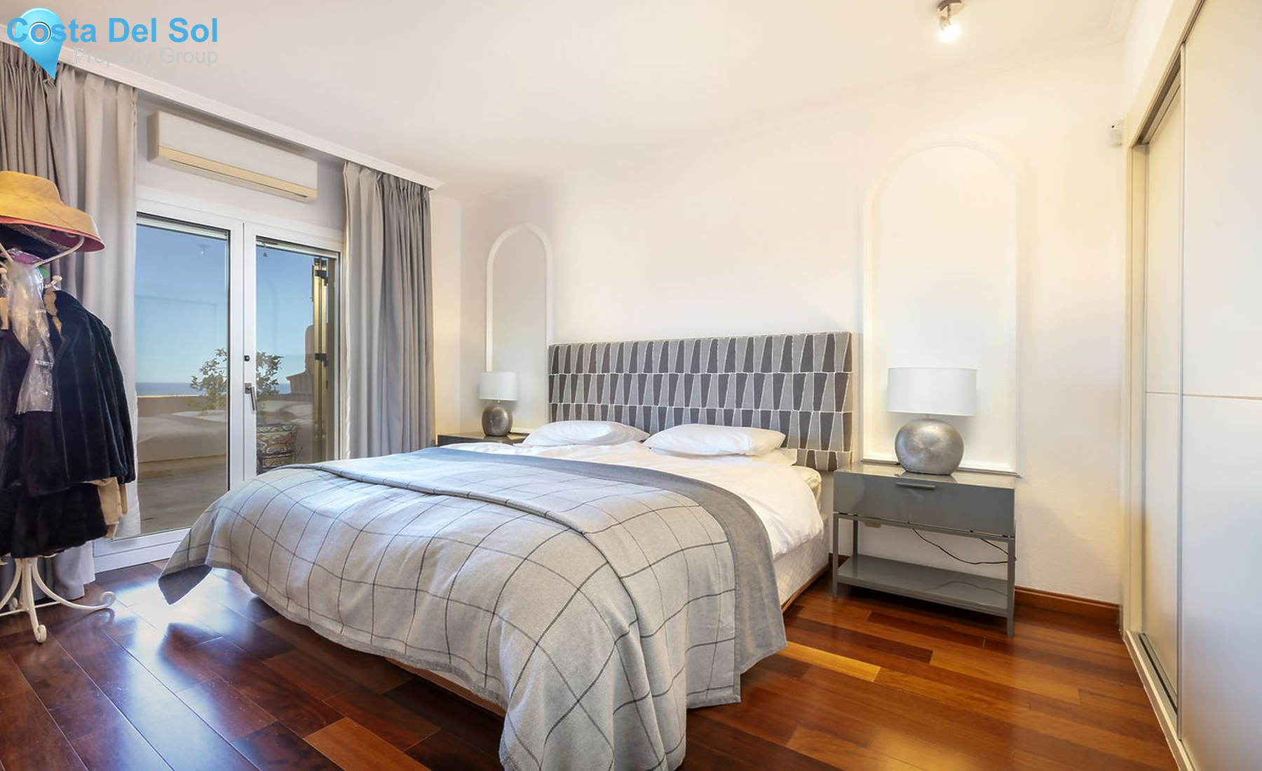 Penthouse in Nueva Andalucía-1413167