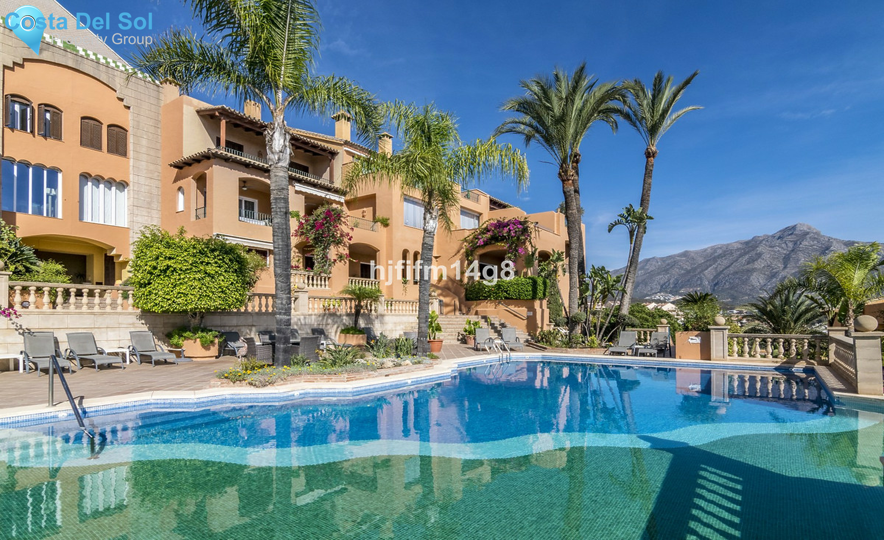 Penthouse in Nueva Andalucía-1499898