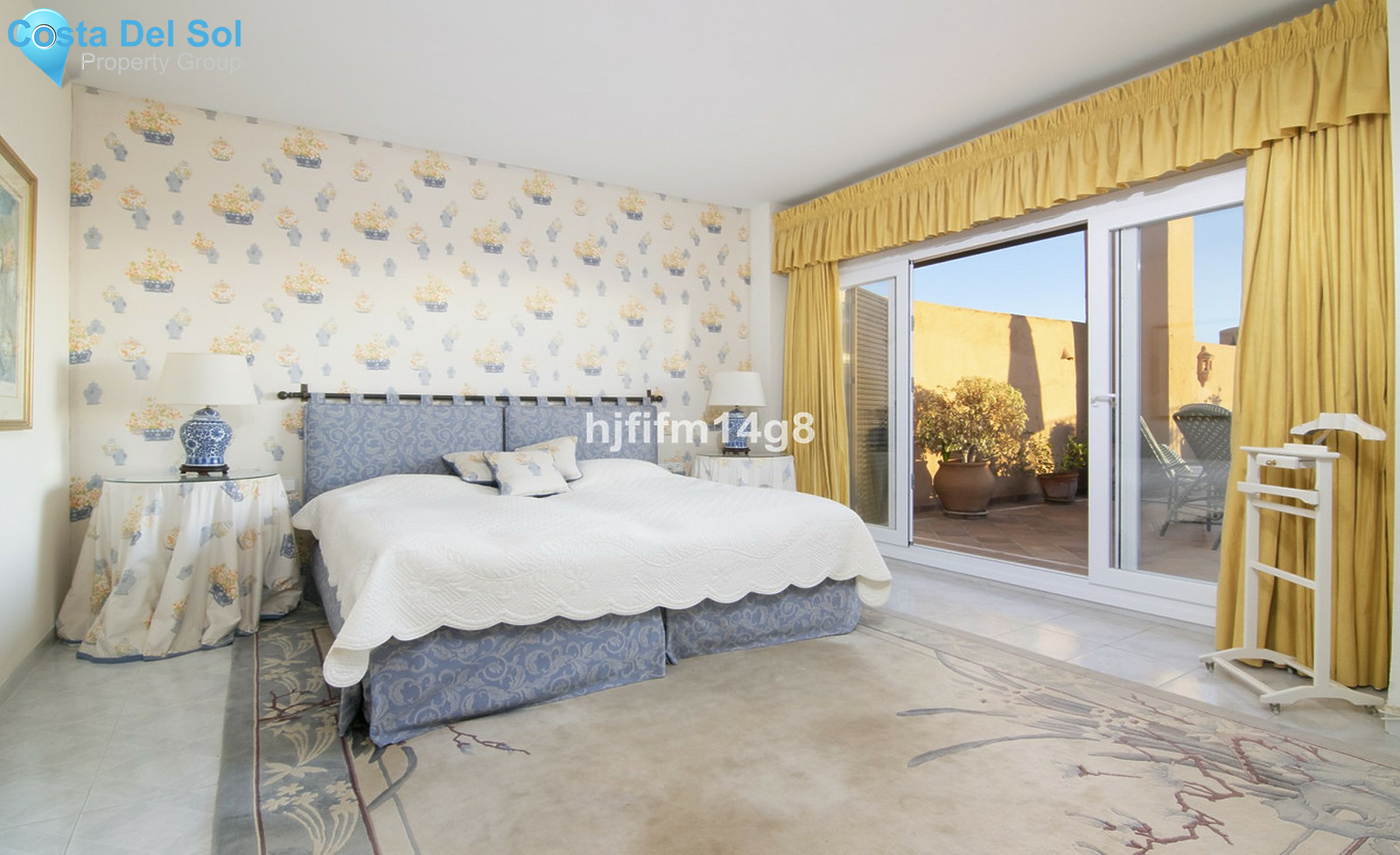 Penthouse in Nueva Andalucía-1499890