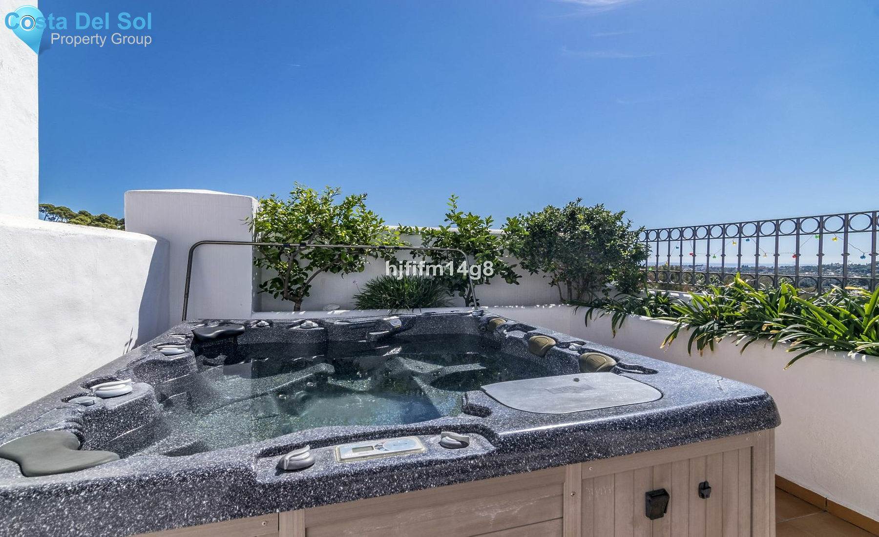 Penthouse in Nueva Andalucía-1148478