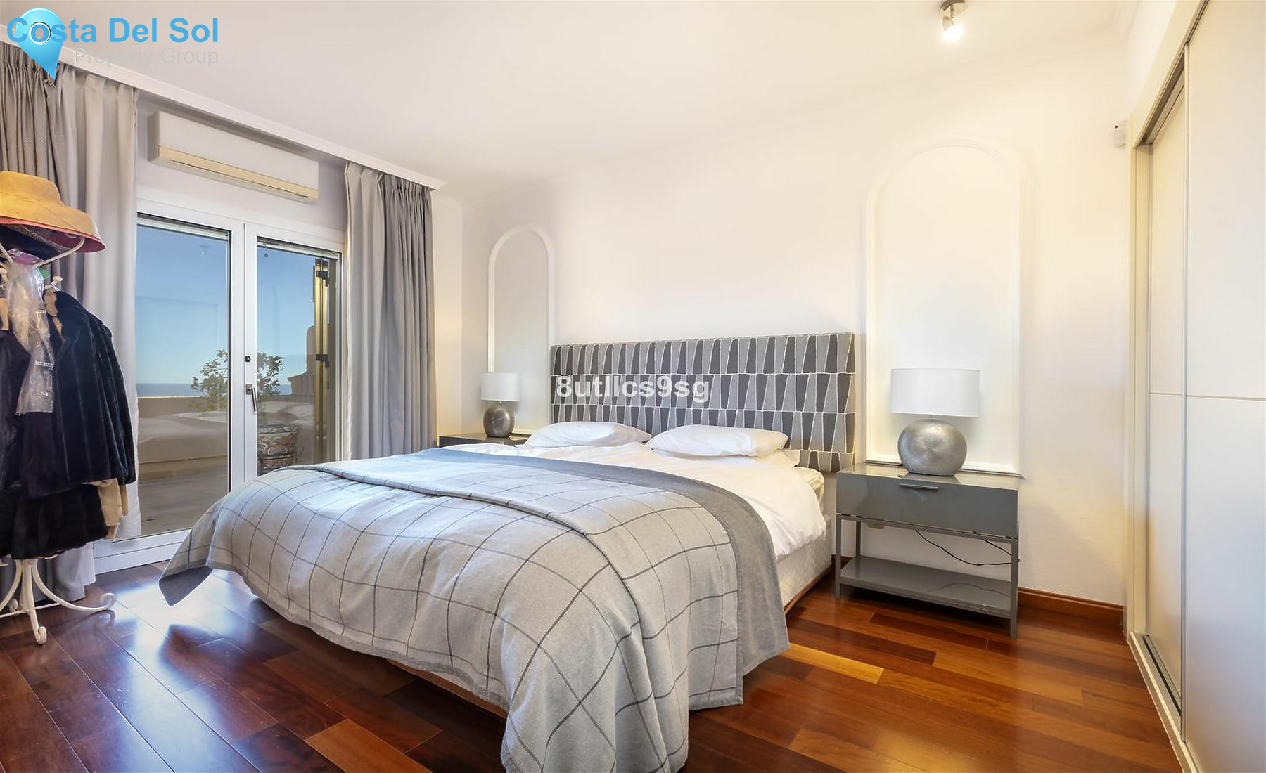 Penthouse in Nueva Andalucía-1179816