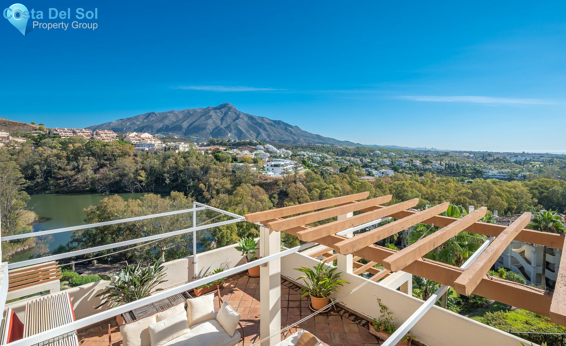 Penthouse in Nueva Andalucía-1204868