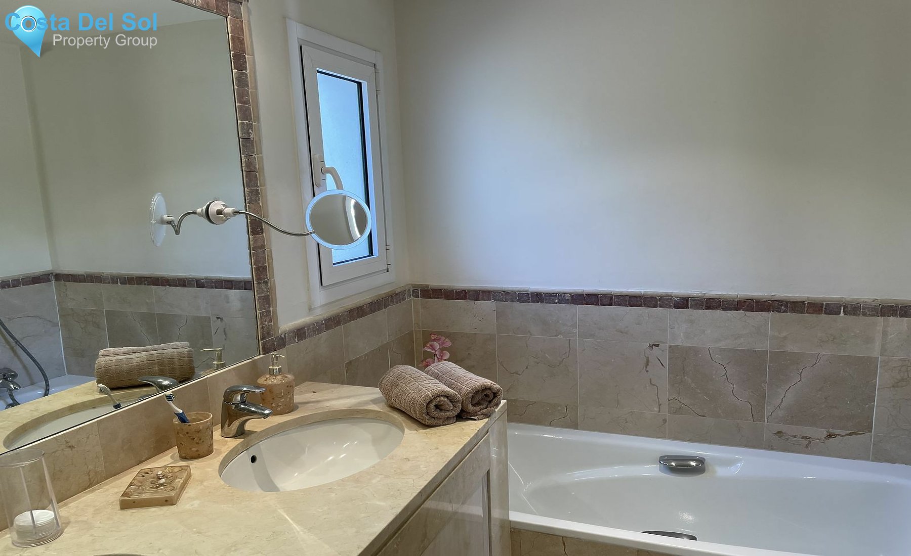 Penthouse in Nueva Andalucía-1393742