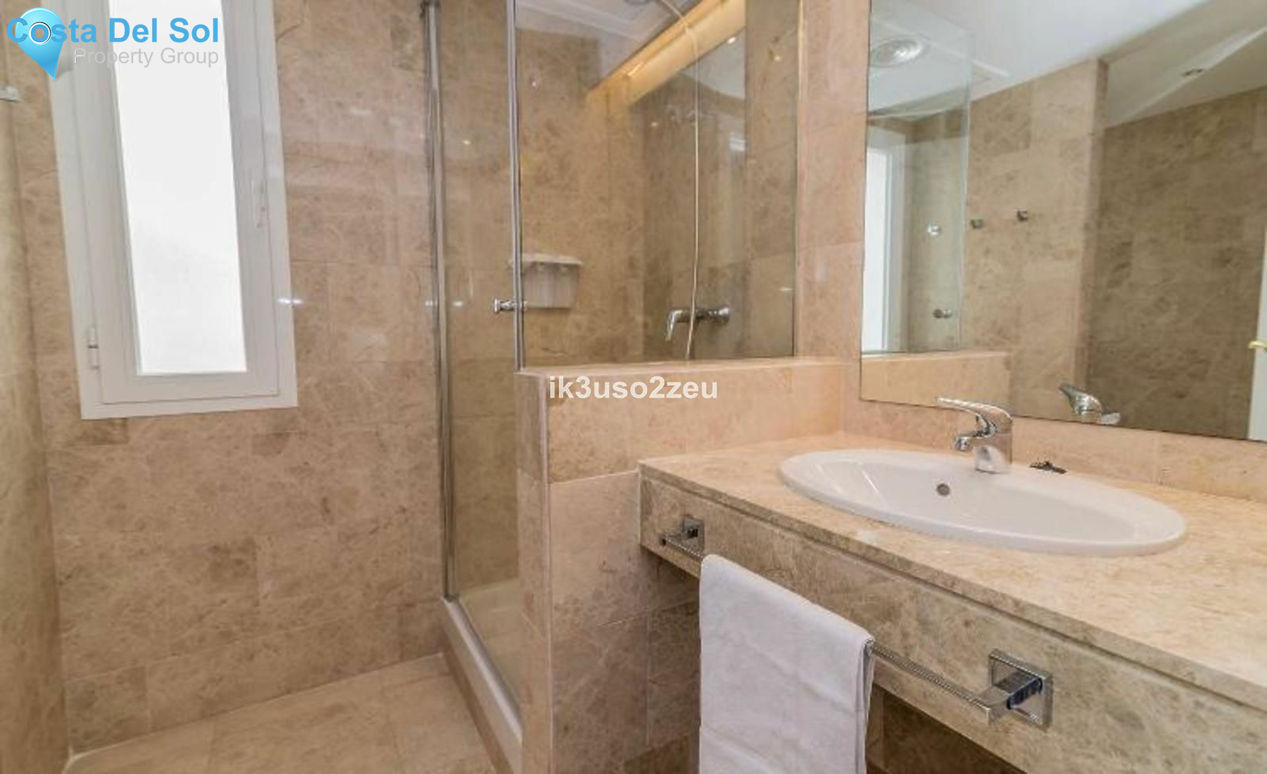 Penthouse in Nueva Andalucía-1396684
