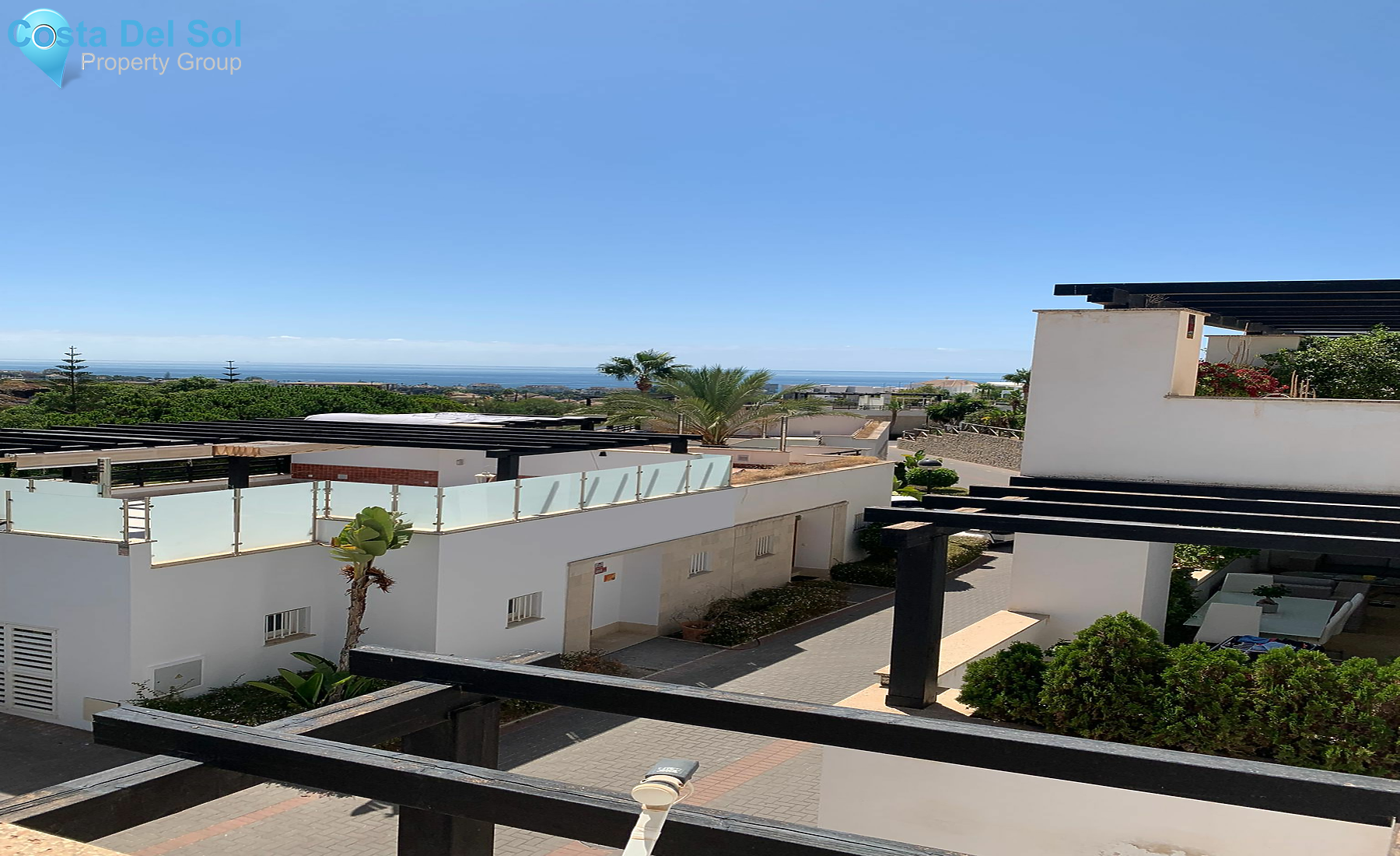 Middle Floor Apartment in Santa Clara-1484198