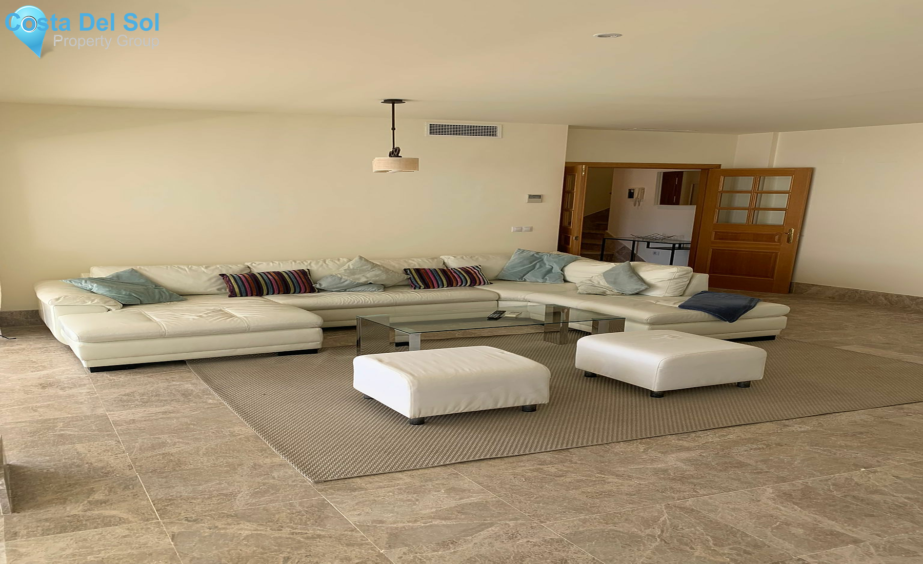 Middle Floor Apartment in Santa Clara-1484199