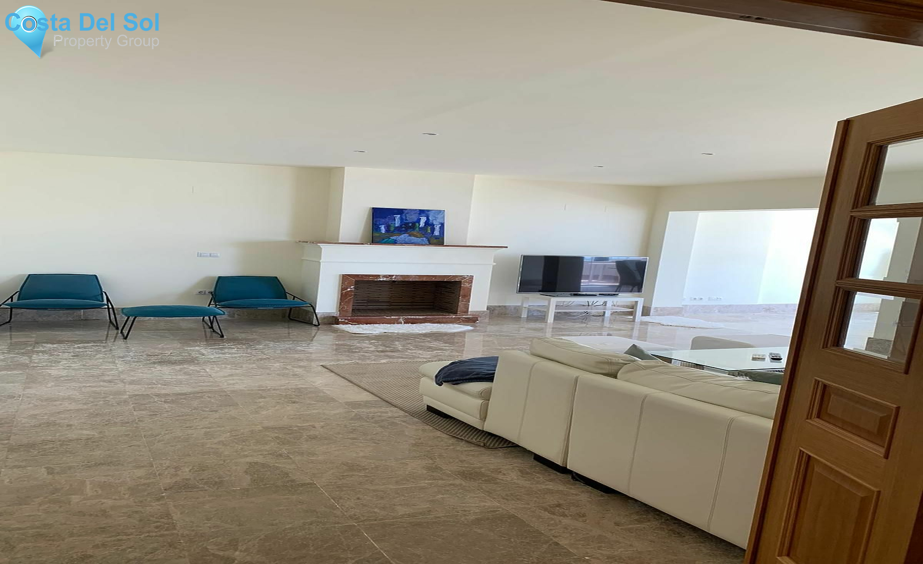 Middle Floor Apartment in Santa Clara-1484200