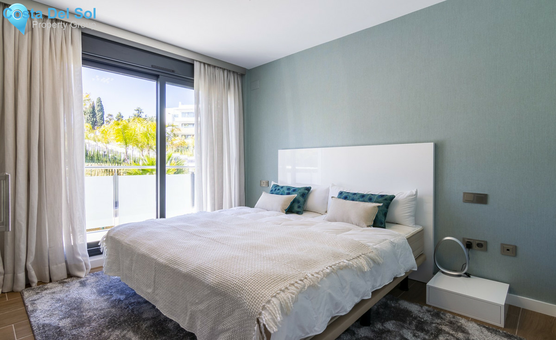 Penthouse in The Golden Mile-1252536