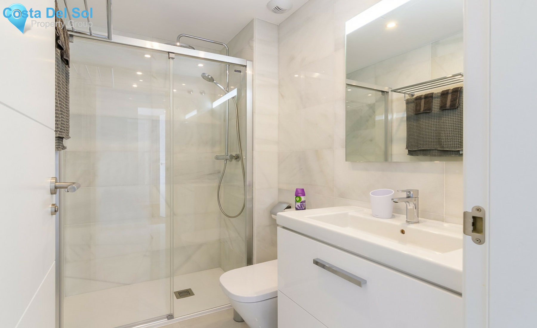 Penthouse in The Golden Mile-1252542