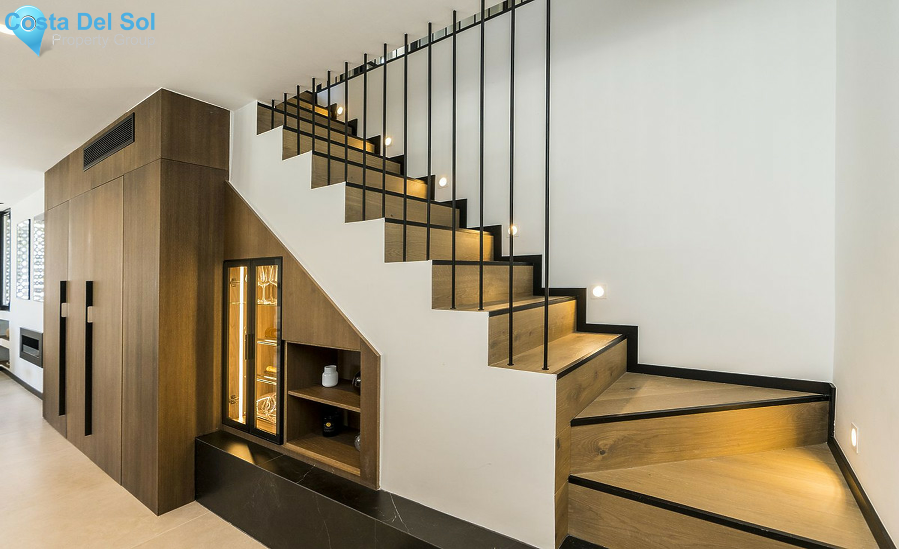 Penthouse in The Golden Mile-1274769