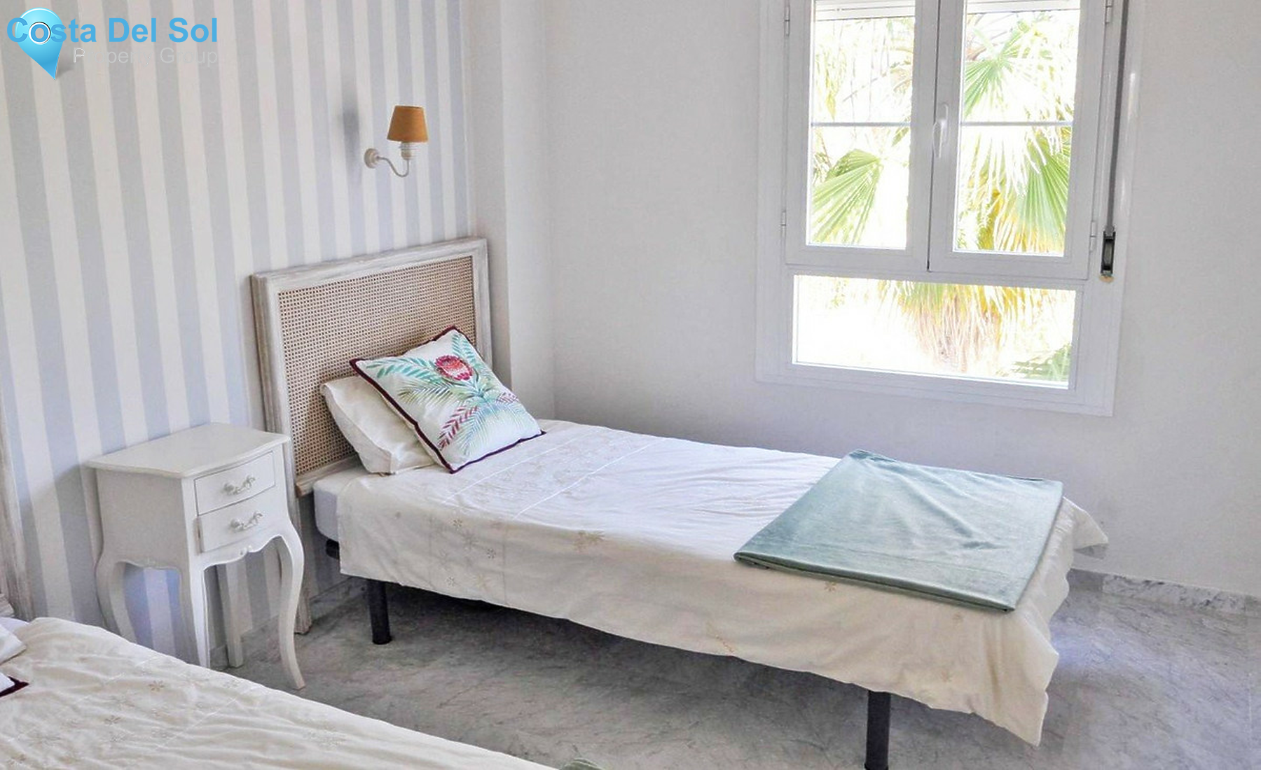 Penthouse in The Golden Mile-1302650