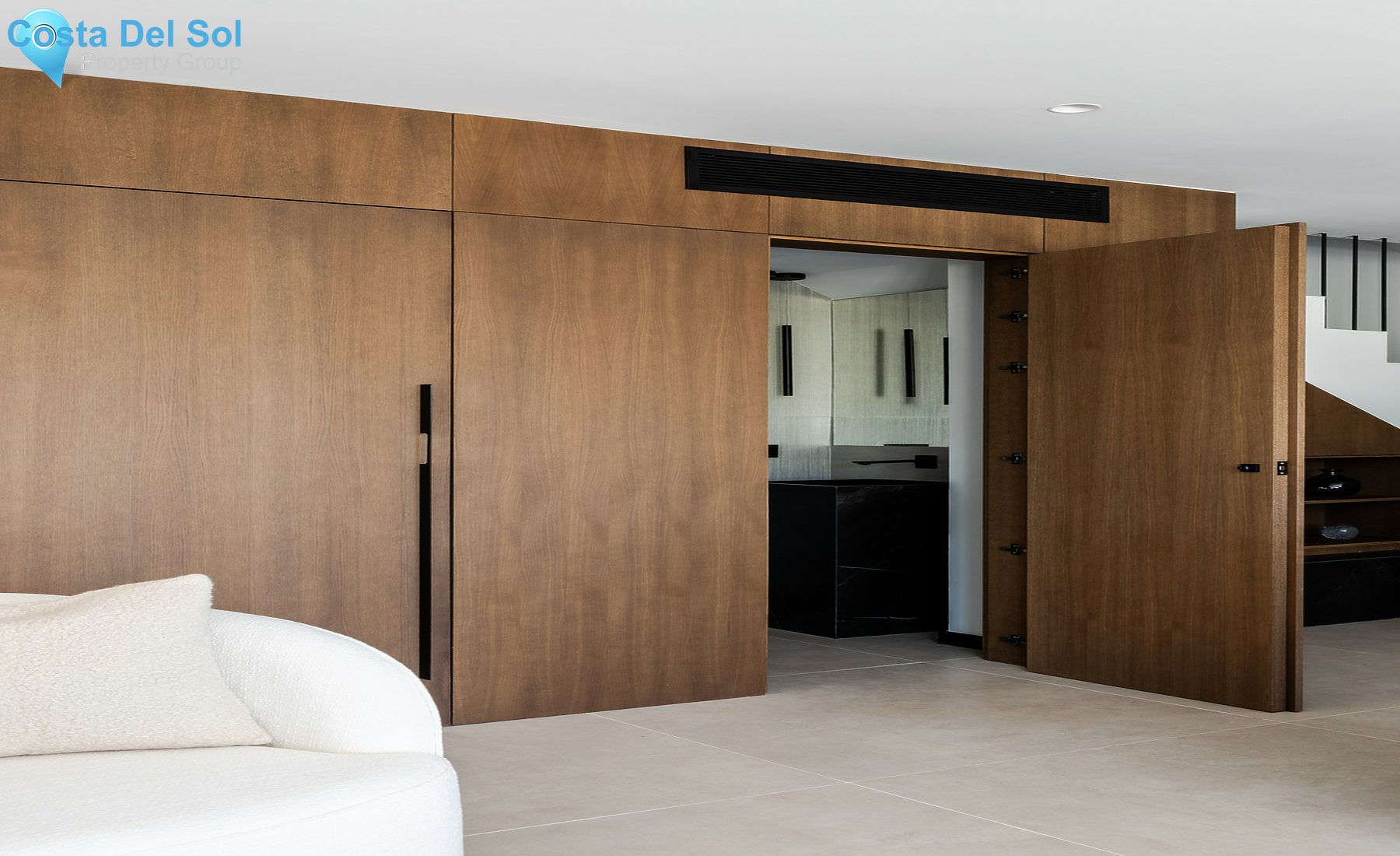 Penthouse in The Golden Mile-1415938