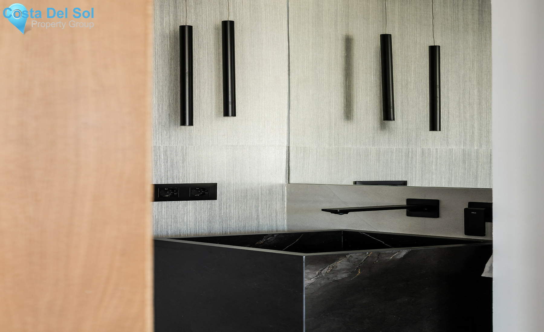 Penthouse in The Golden Mile-1415939