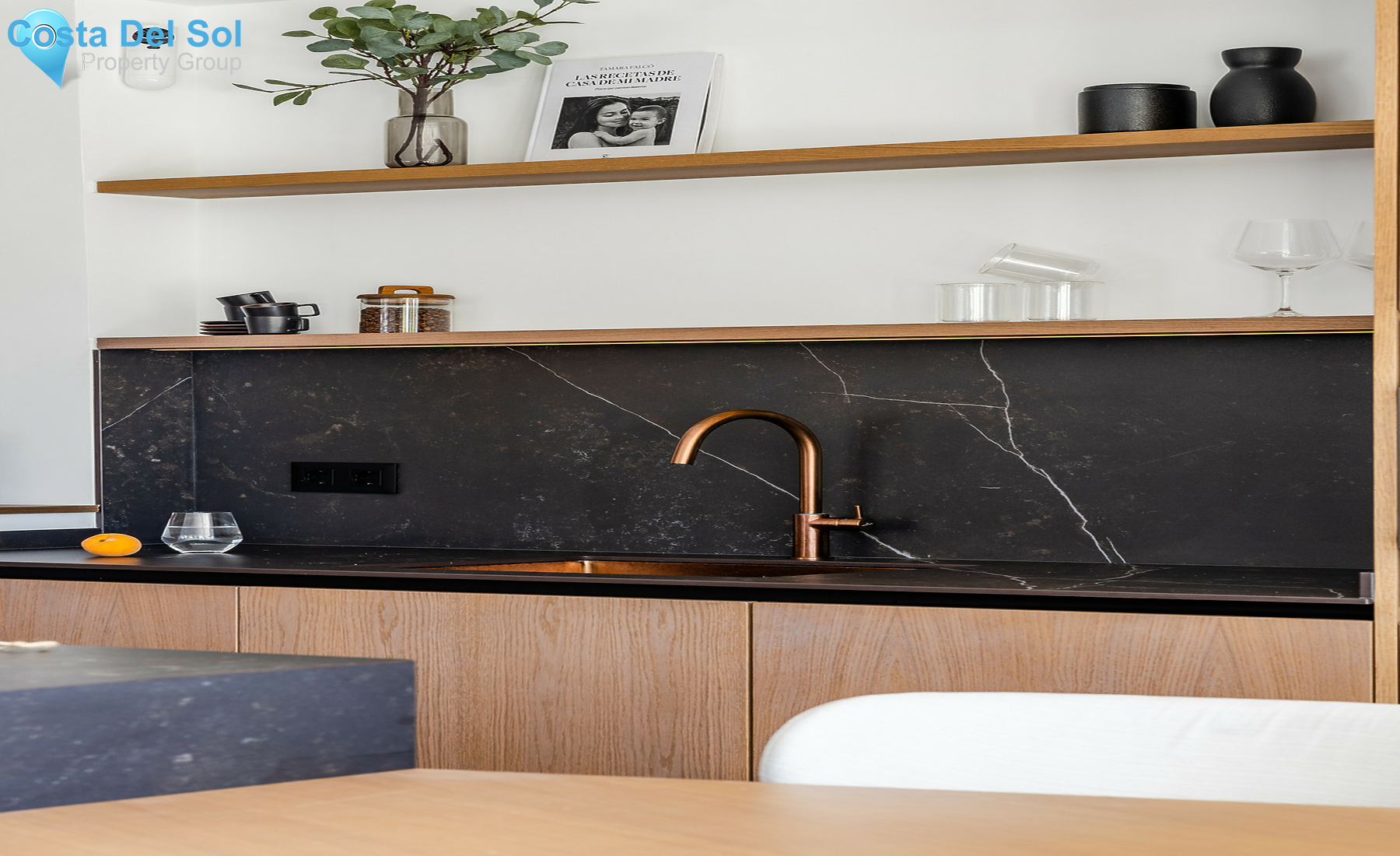 Penthouse in The Golden Mile-1415932