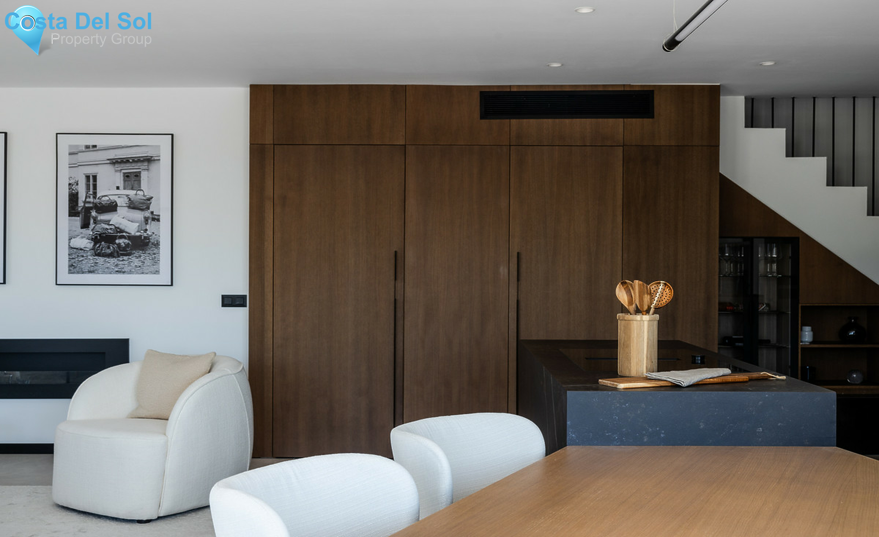 Penthouse in The Golden Mile-1415936