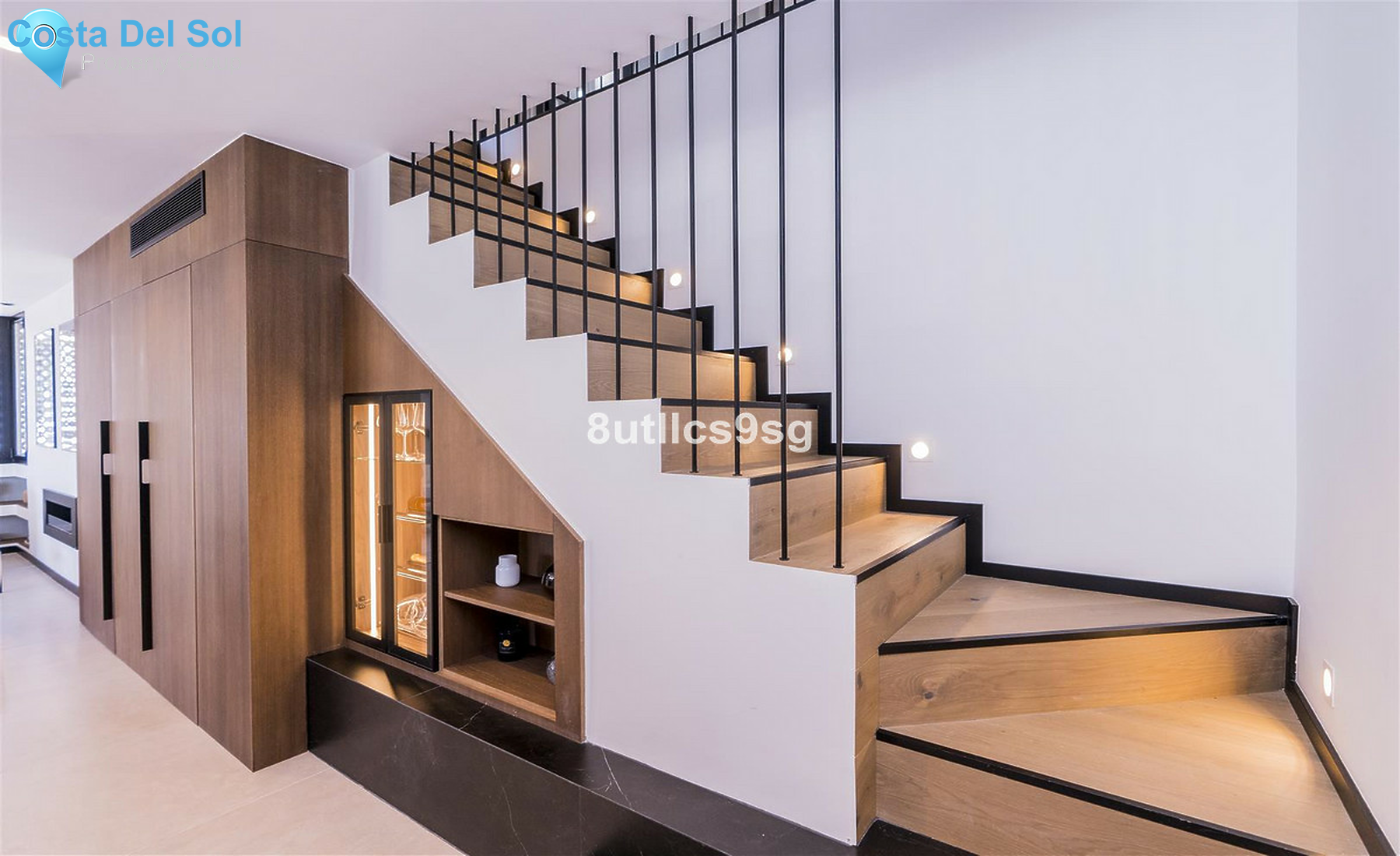 Penthouse in The Golden Mile-1499769