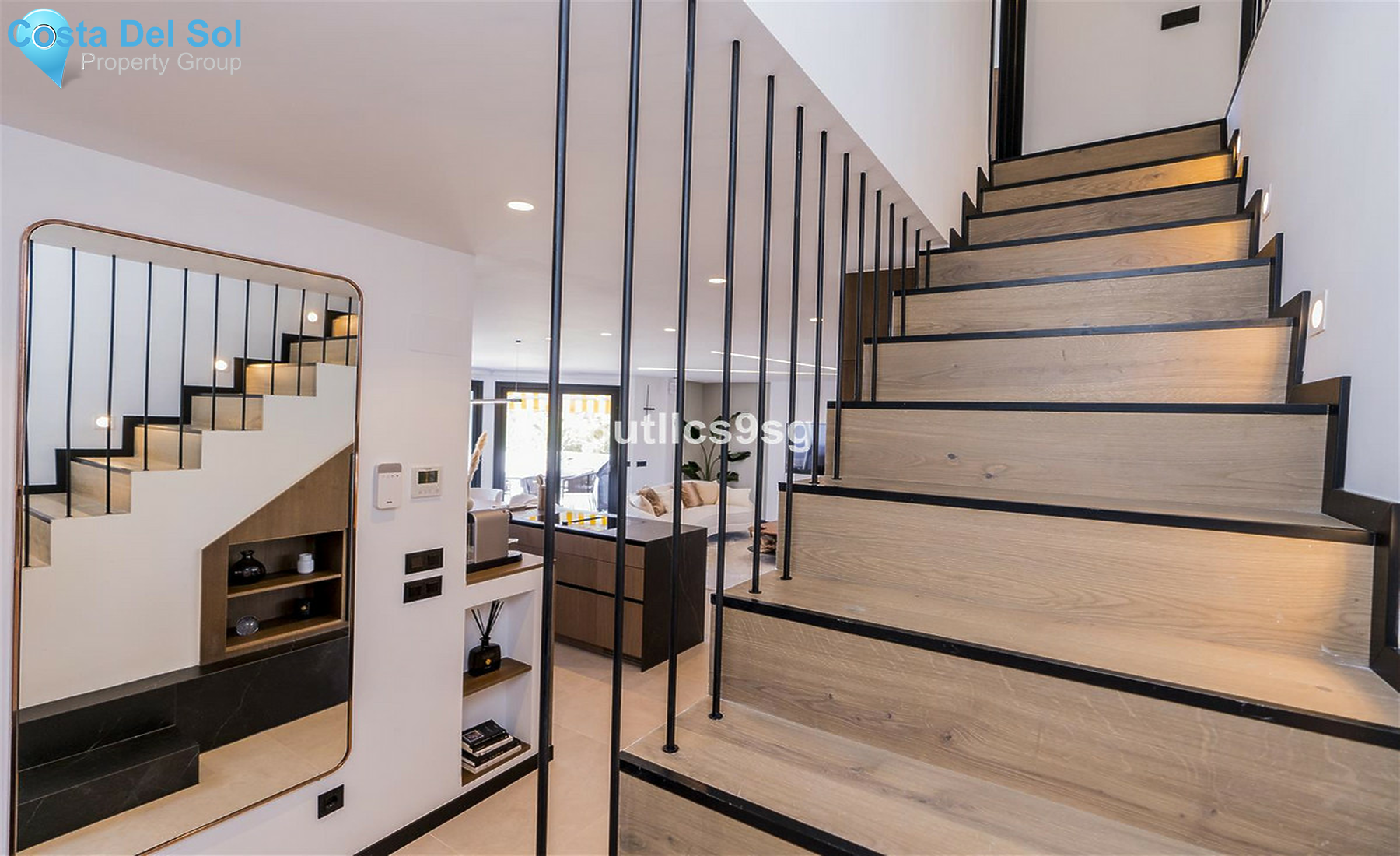 Penthouse in The Golden Mile-1499770