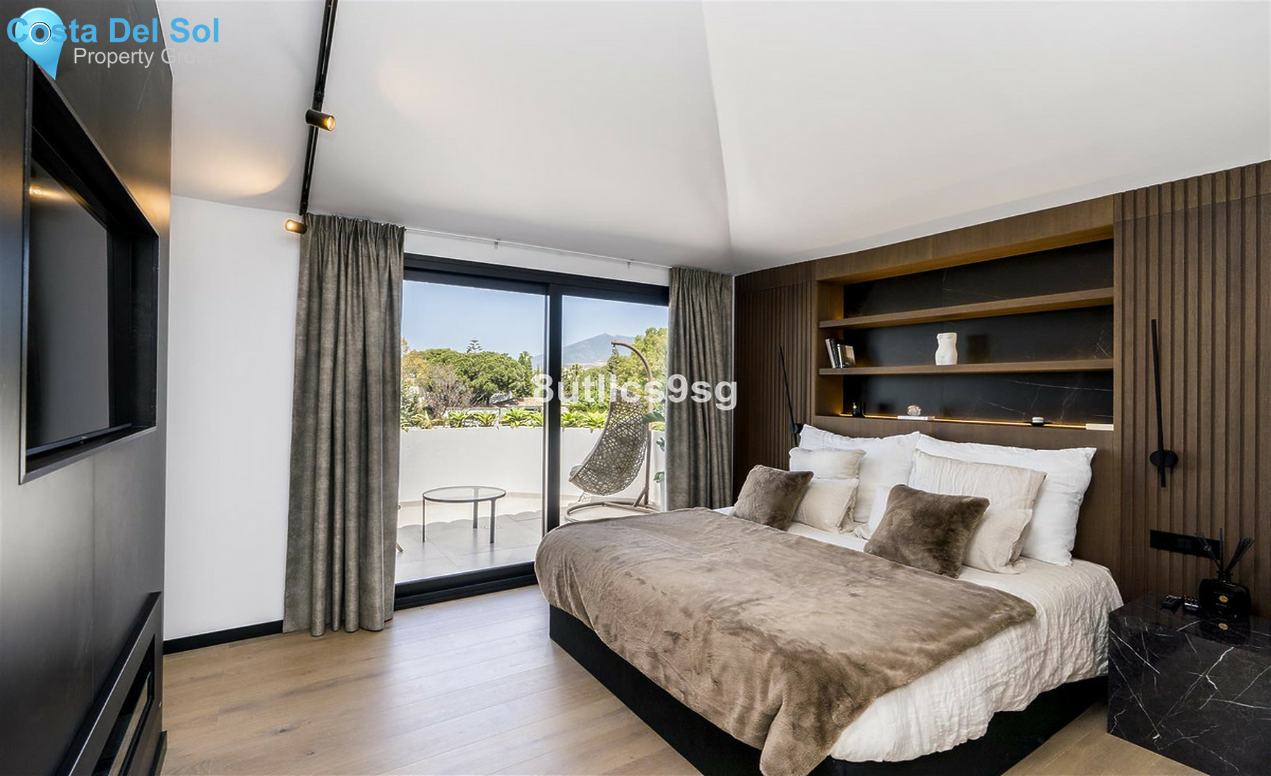 Penthouse in The Golden Mile-1499771