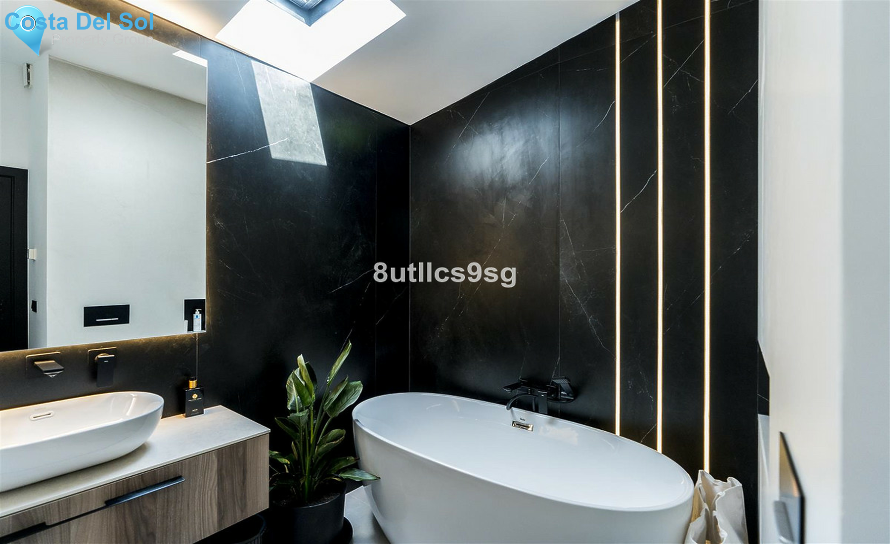 Penthouse in The Golden Mile-1499774