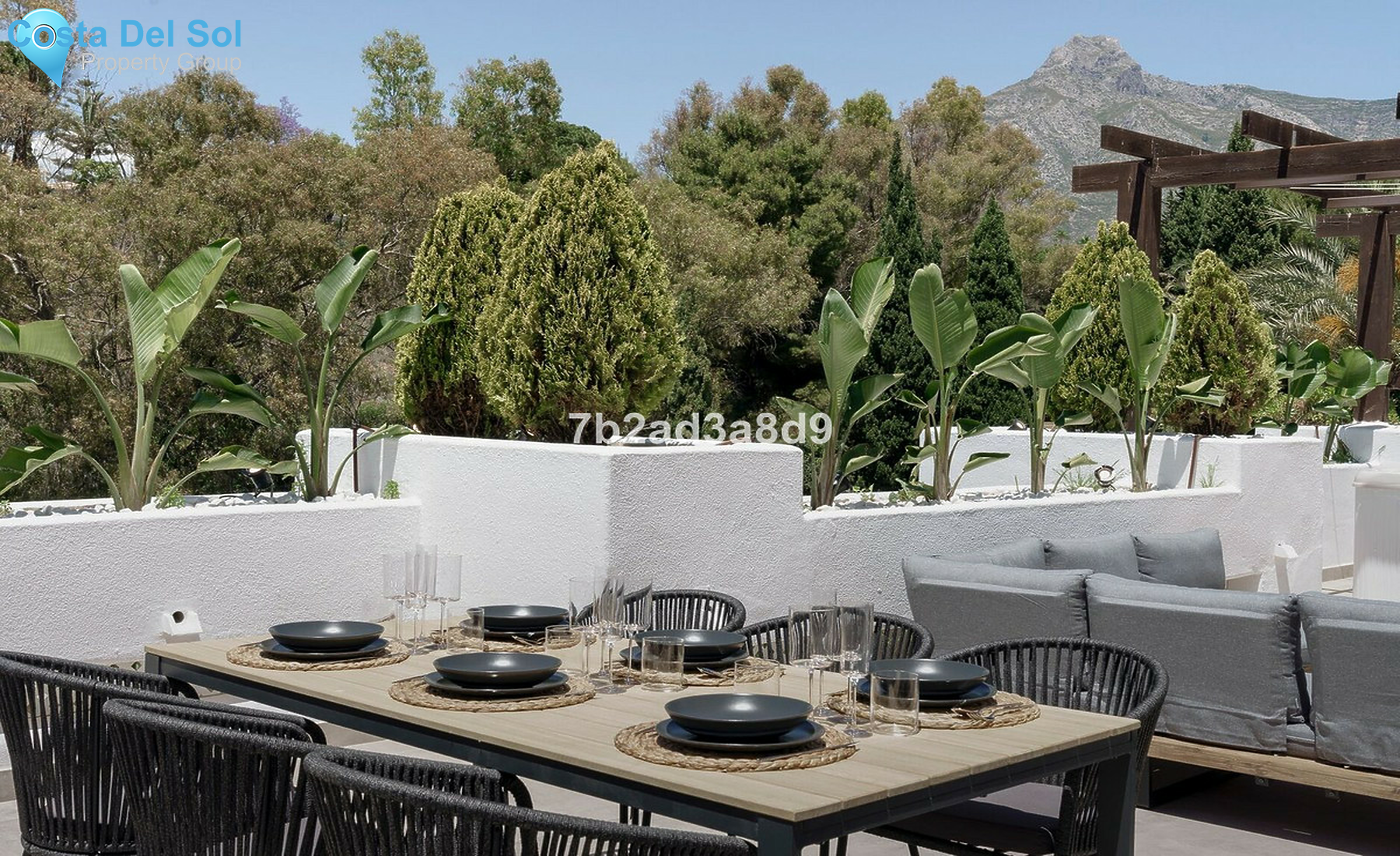 Penthouse in The Golden Mile-1509138