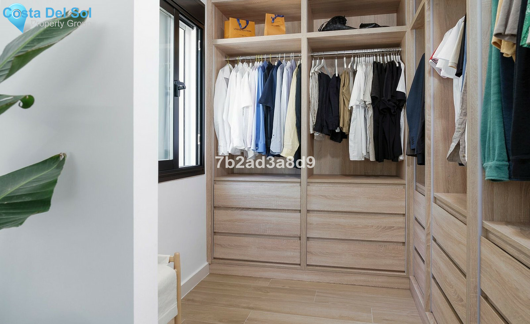 Penthouse in The Golden Mile-1509142