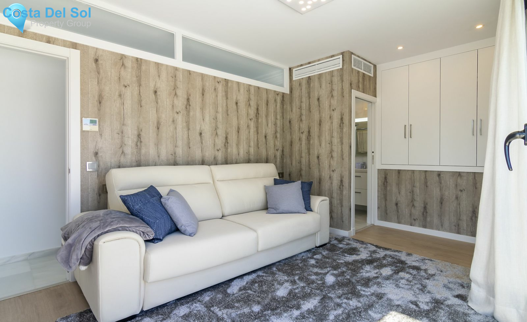 Penthouse in The Golden Mile-1149803