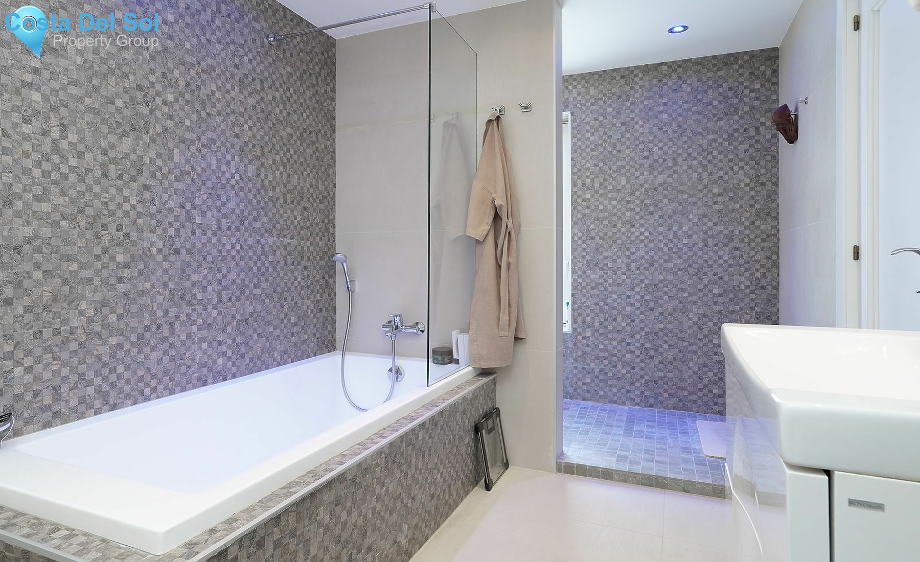 Penthouse in The Golden Mile-1168775