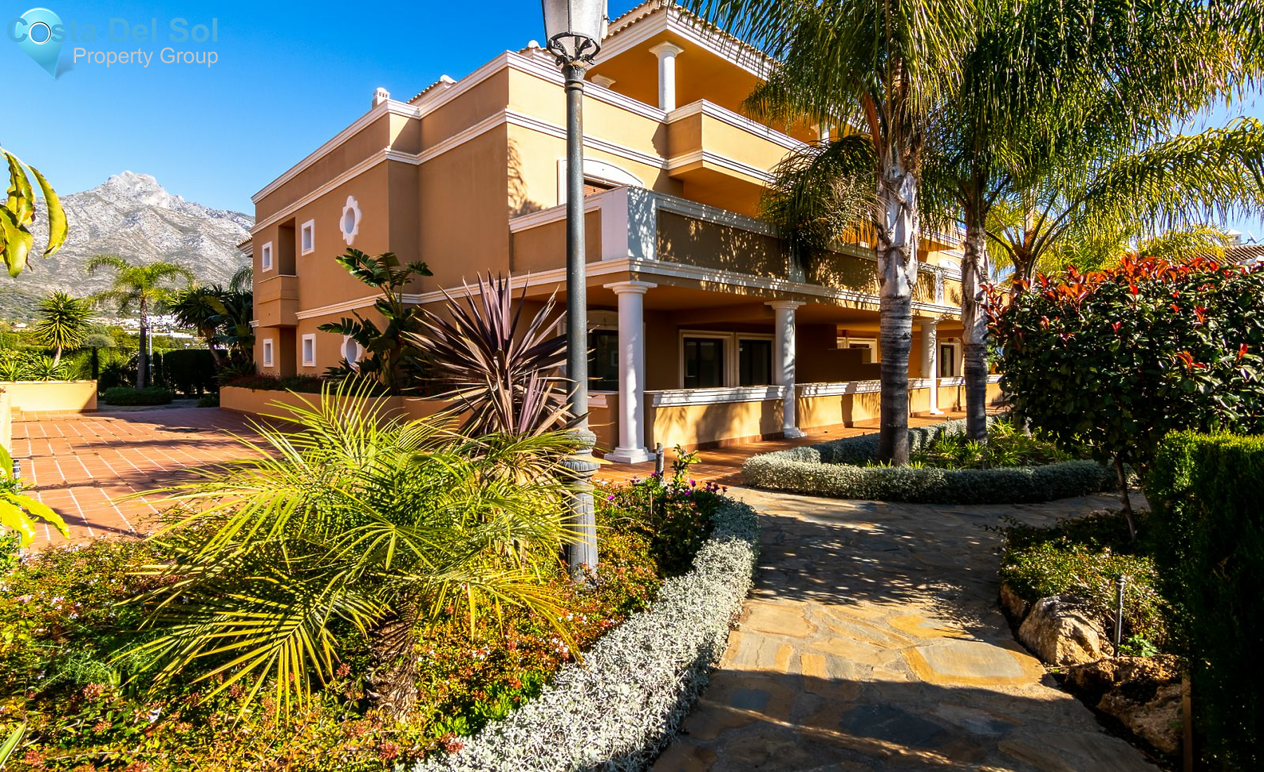 Penthouse in The Golden Mile-1210533