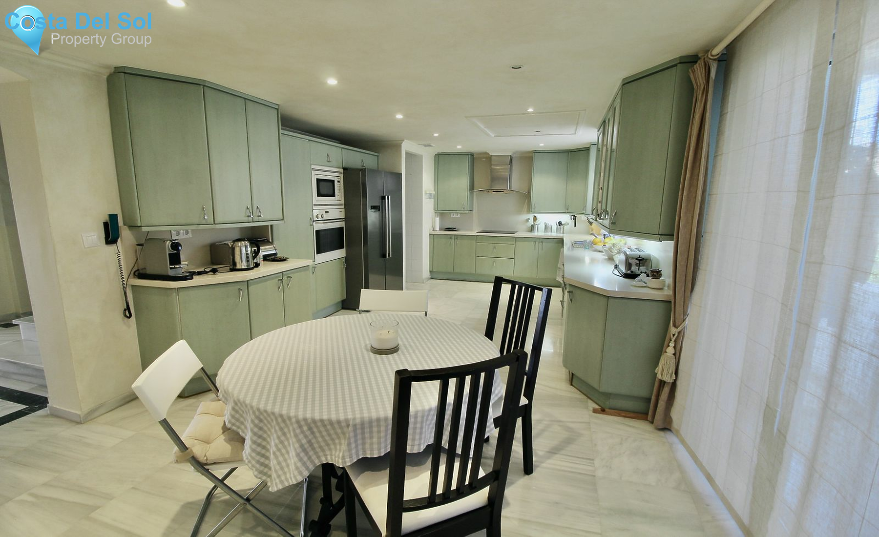 Penthouse in The Golden Mile-1444955