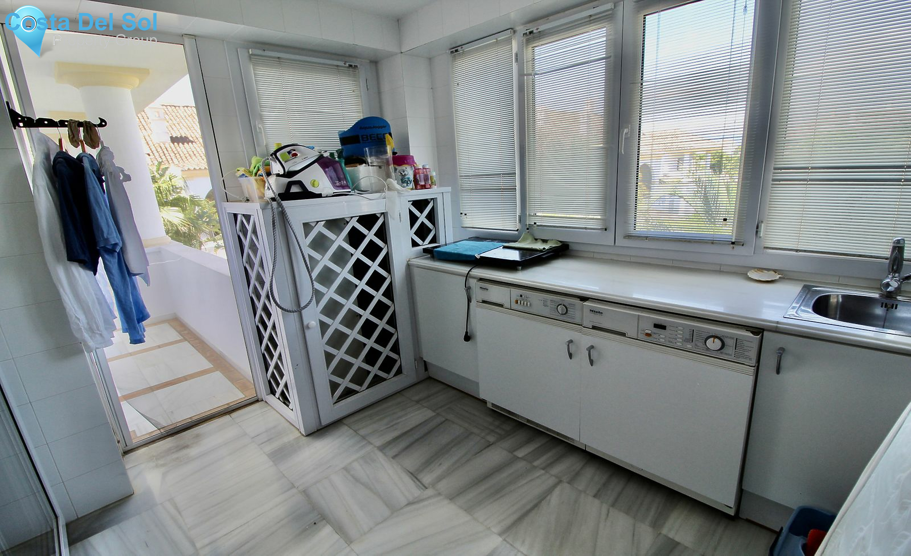 Penthouse in The Golden Mile-1444956