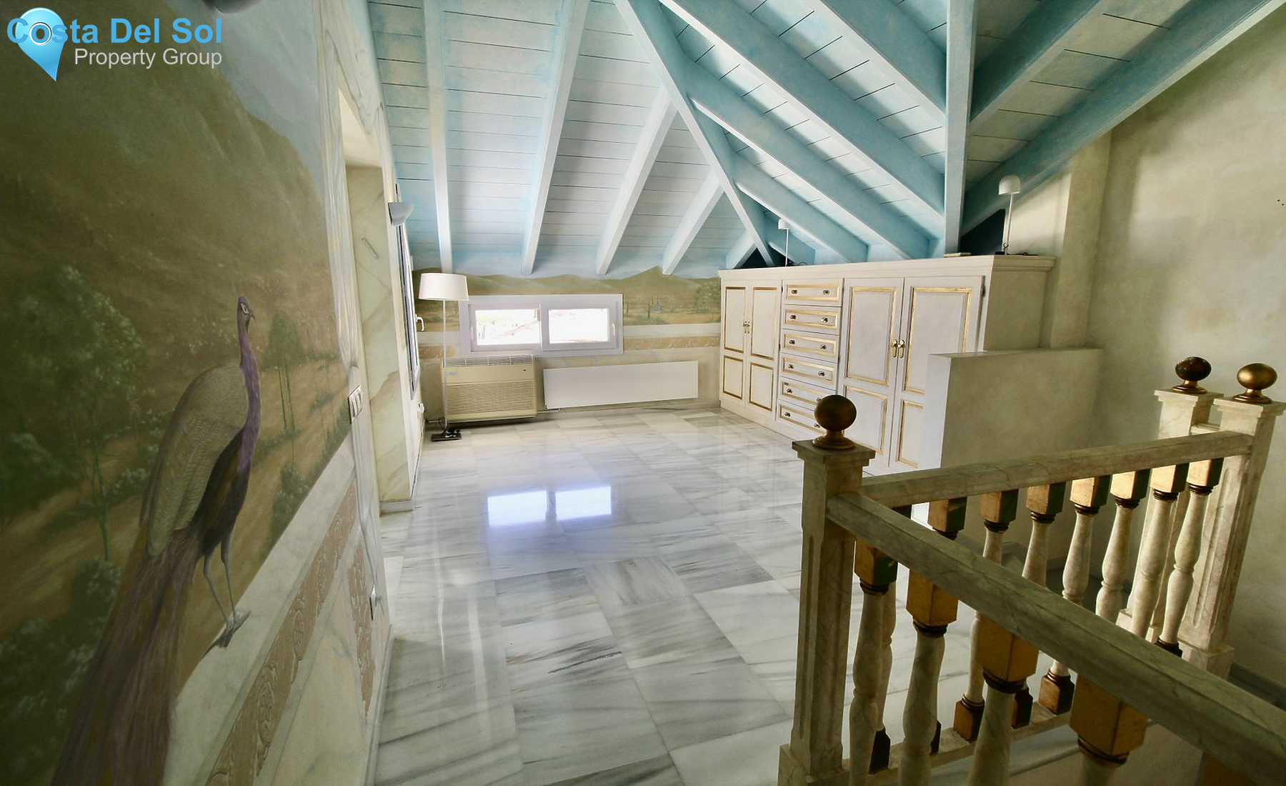 Penthouse in The Golden Mile-1444963