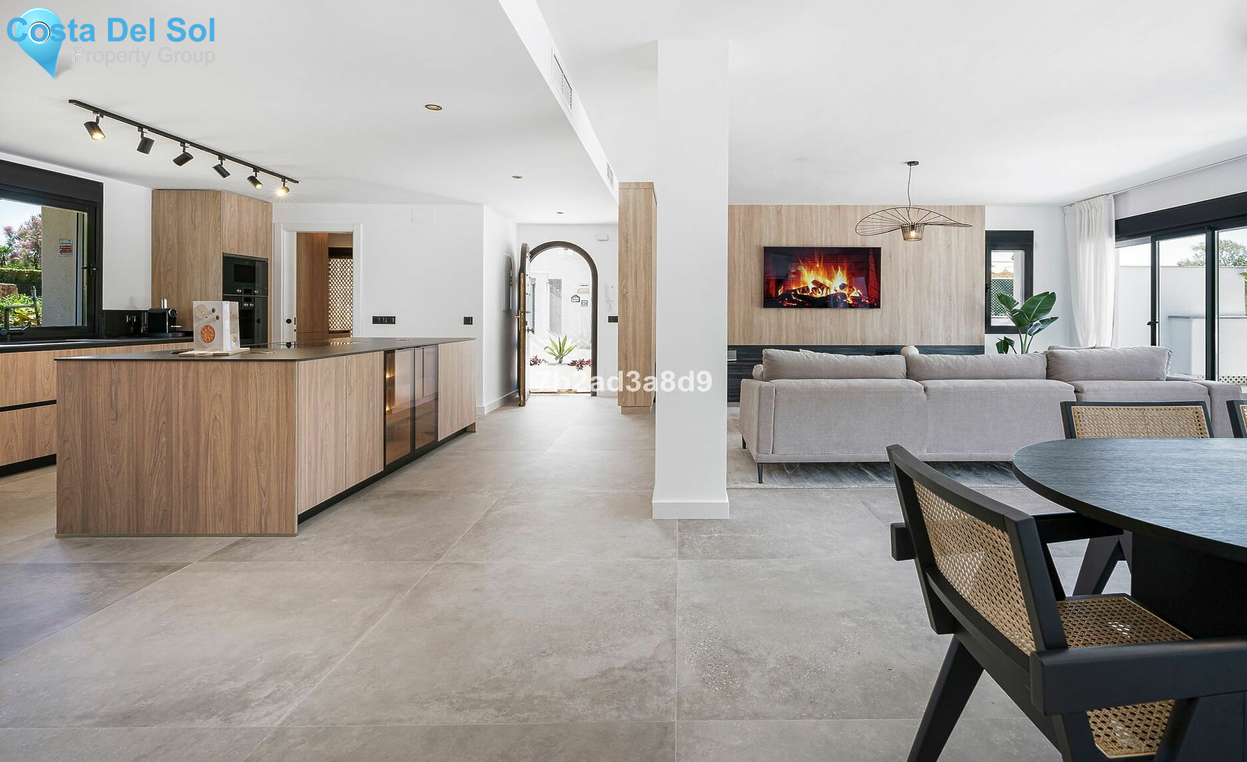 Penthouse in The Golden Mile-1466658