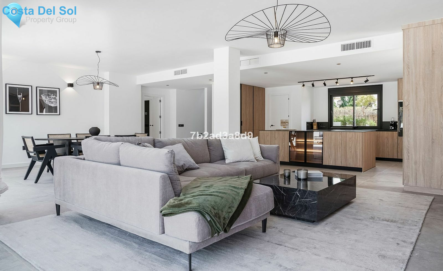 Penthouse in The Golden Mile-1466659
