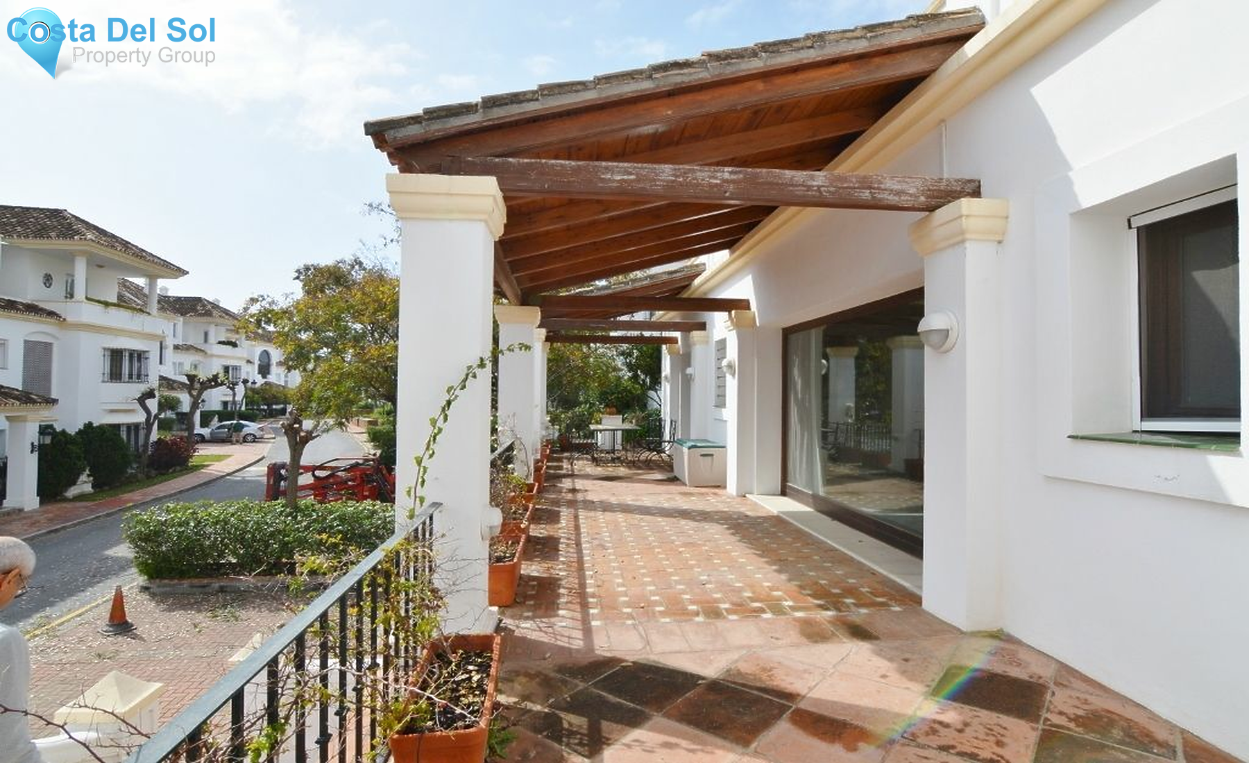 Detached Villa in The Golden Mile-1471300