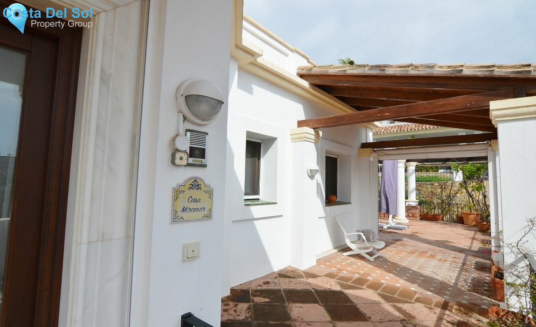 Detached Villa in The Golden Mile-1471301