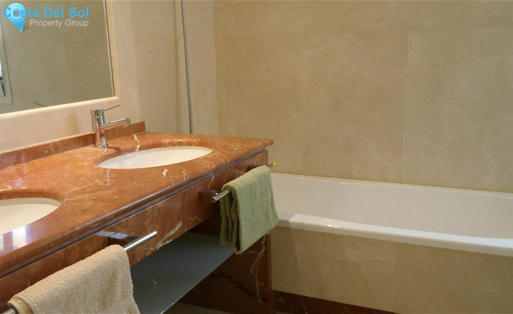 Penthouse in The Golden Mile-1497511