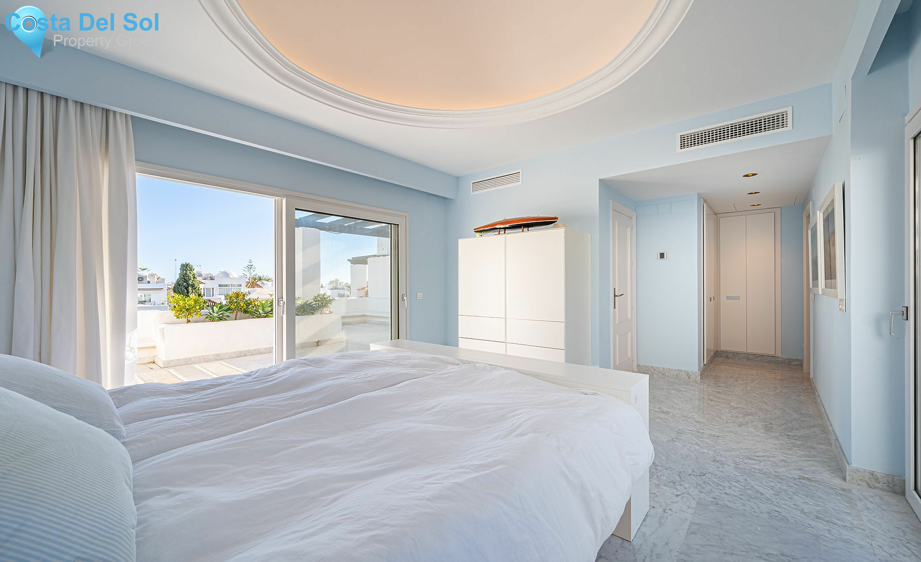 Penthouse in The Golden Mile-1530215