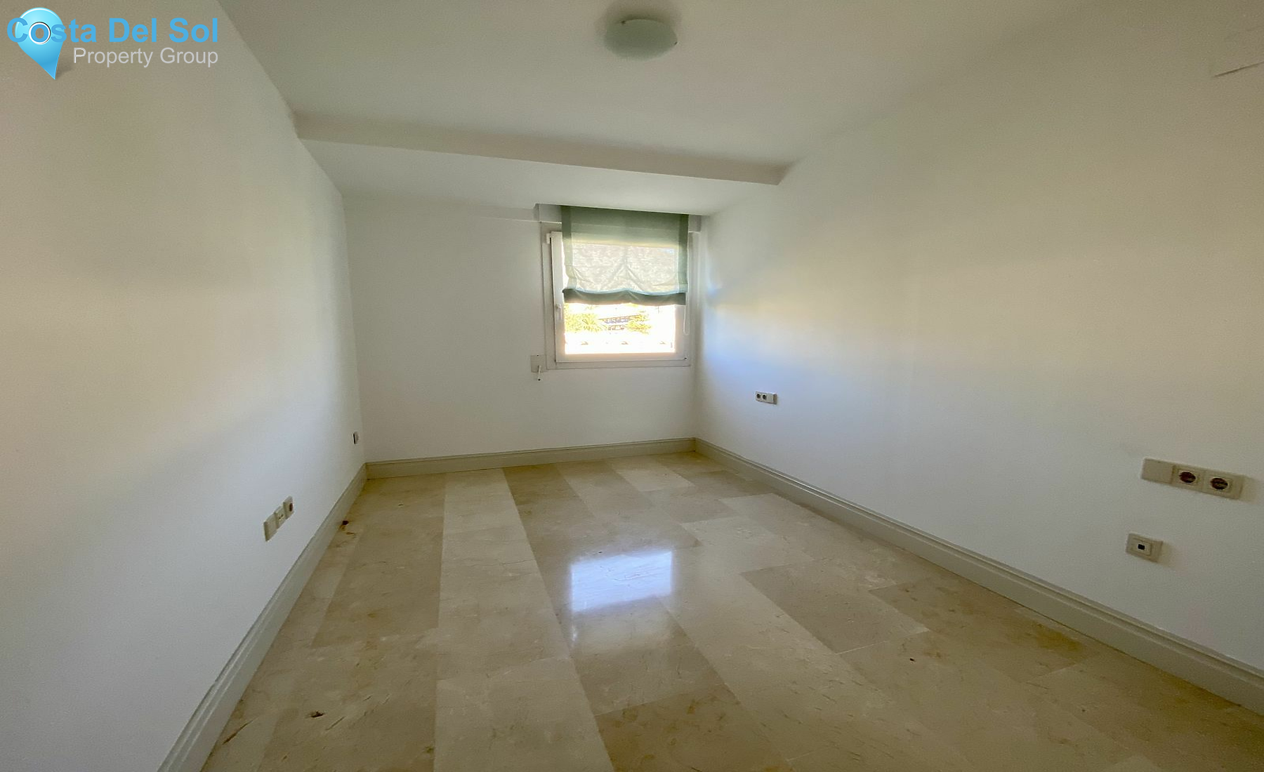 Penthouse in The Golden Mile-1531361