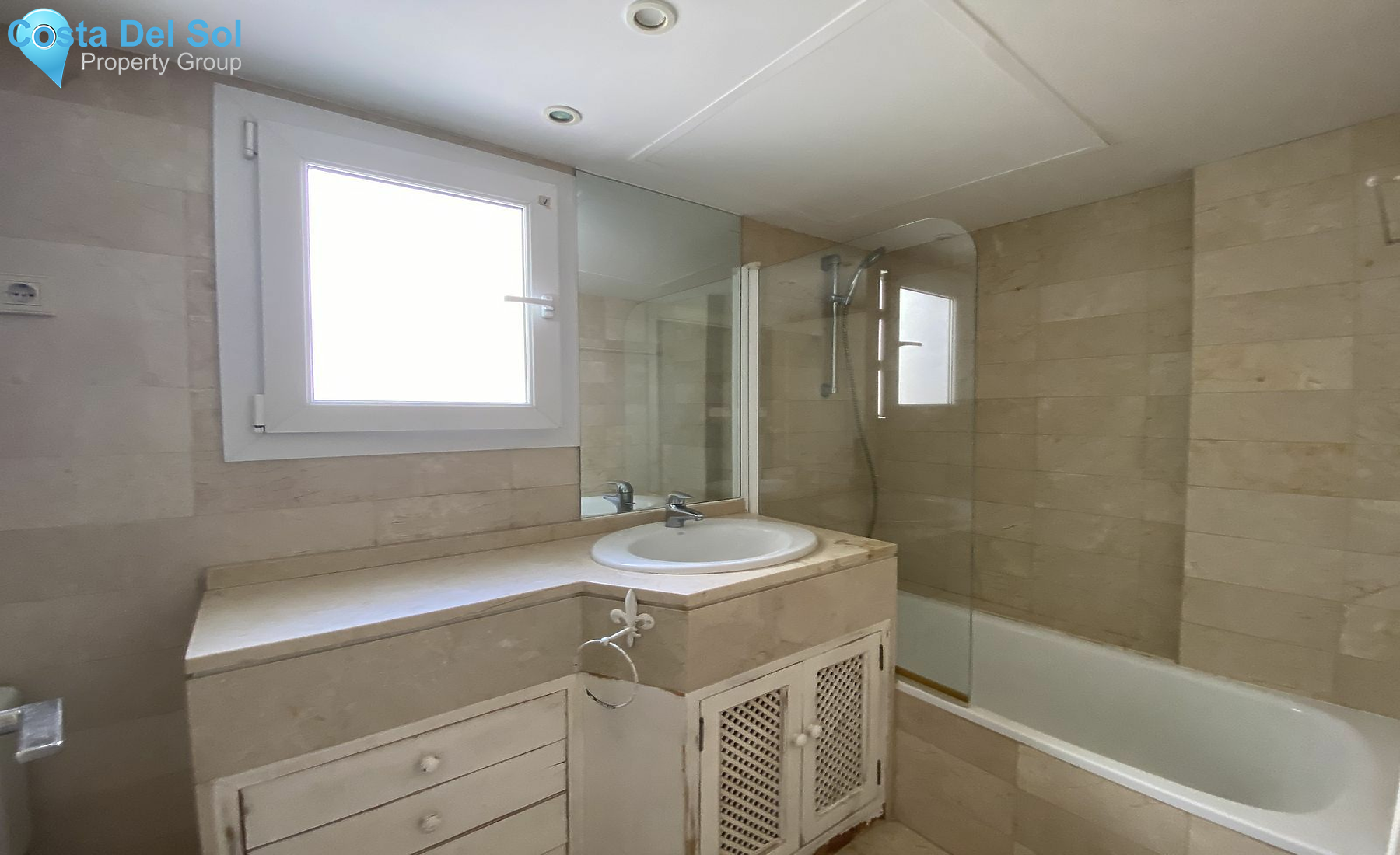 Penthouse in The Golden Mile-1531359