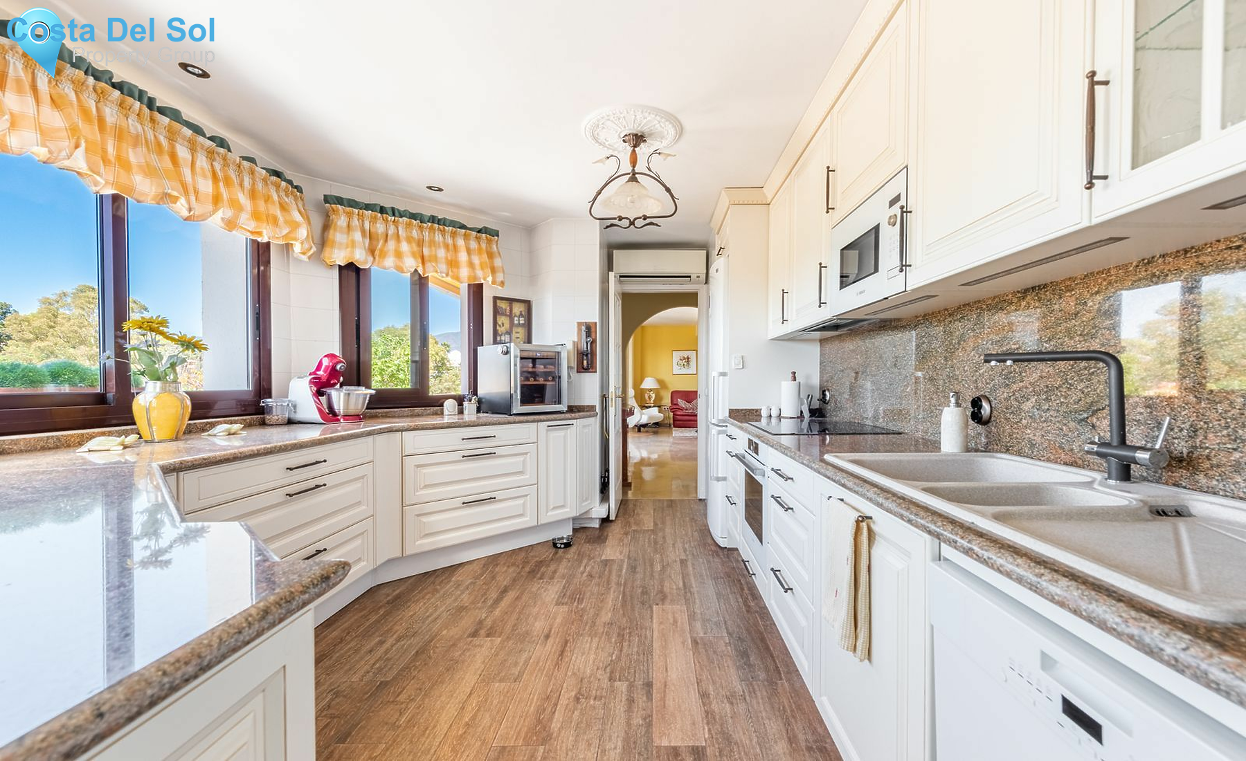 Penthouse in The Golden Mile-1549672