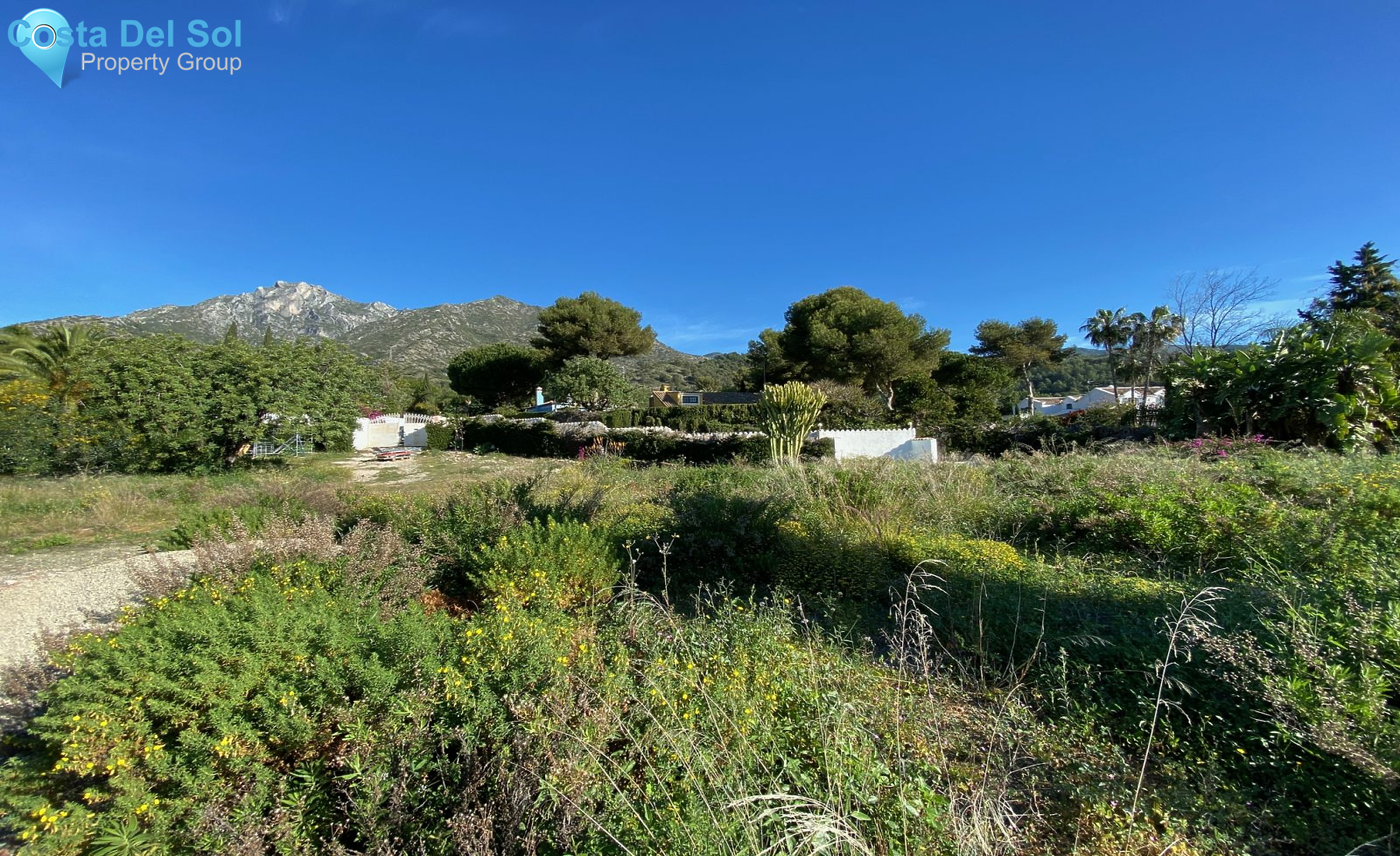 Residential Plot in Marbella-1193304