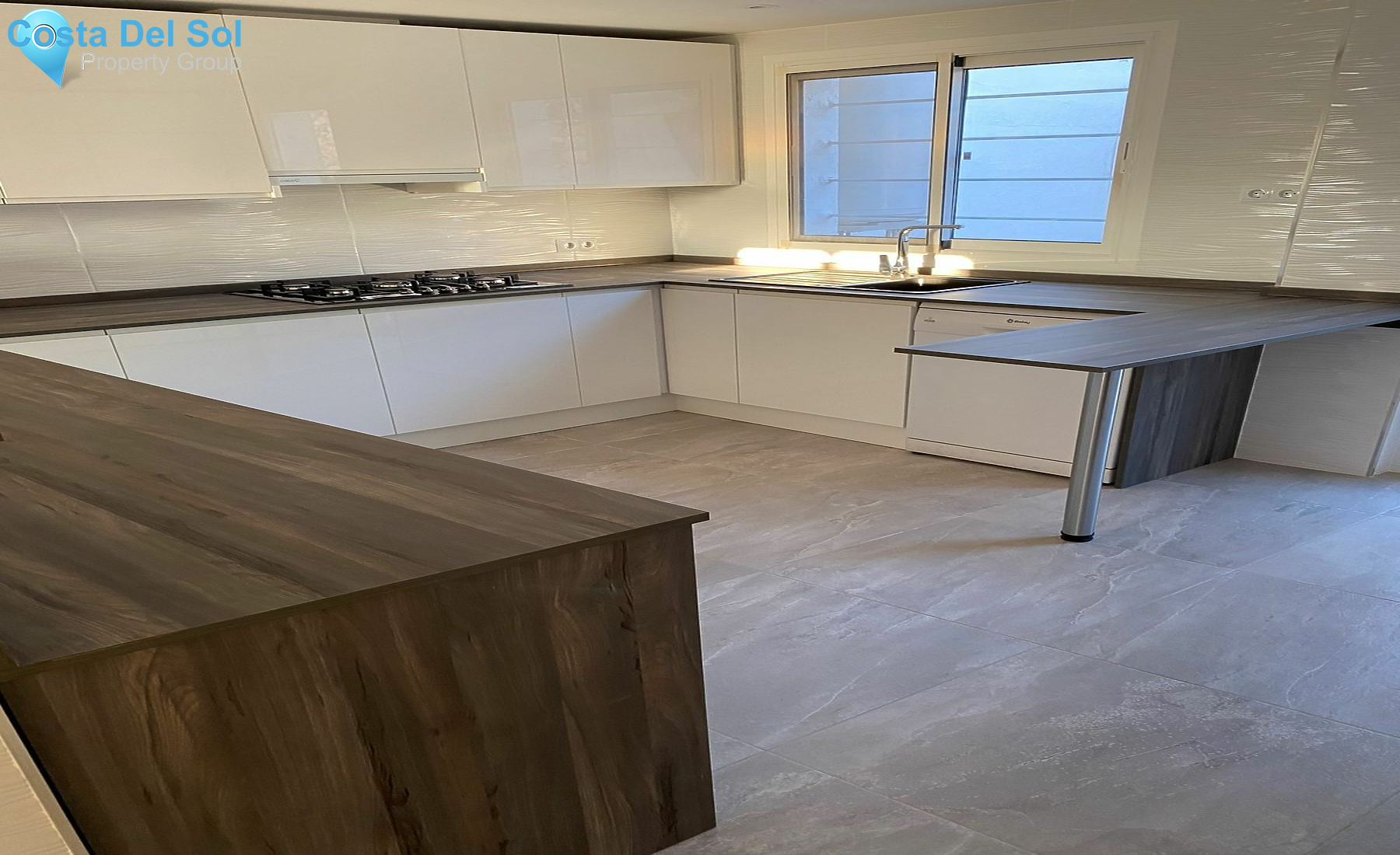 Semi-Detached House in Alhaurin Golf-1443002