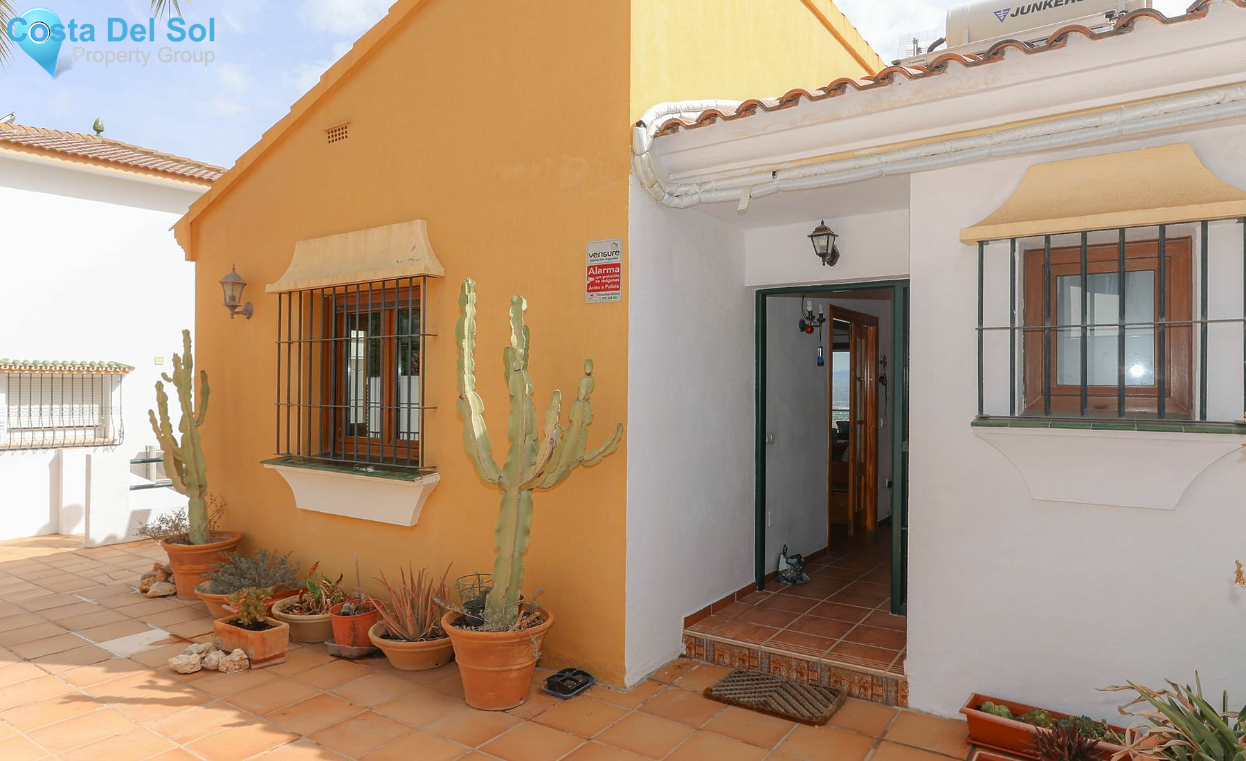 Semi-Detached House in Alhaurín de la Torre-1149012