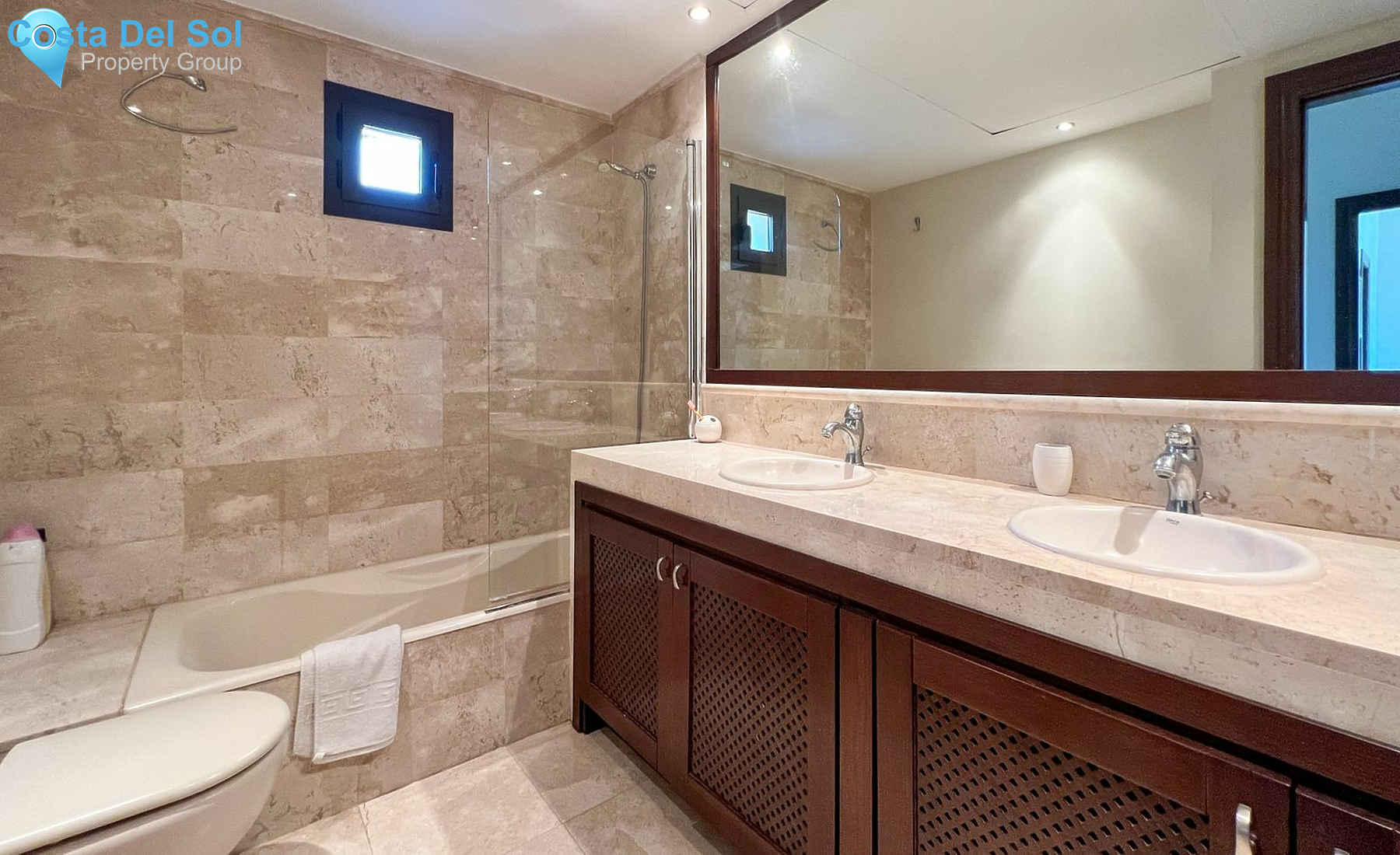 Semi-Detached House in Benahavís-1425977