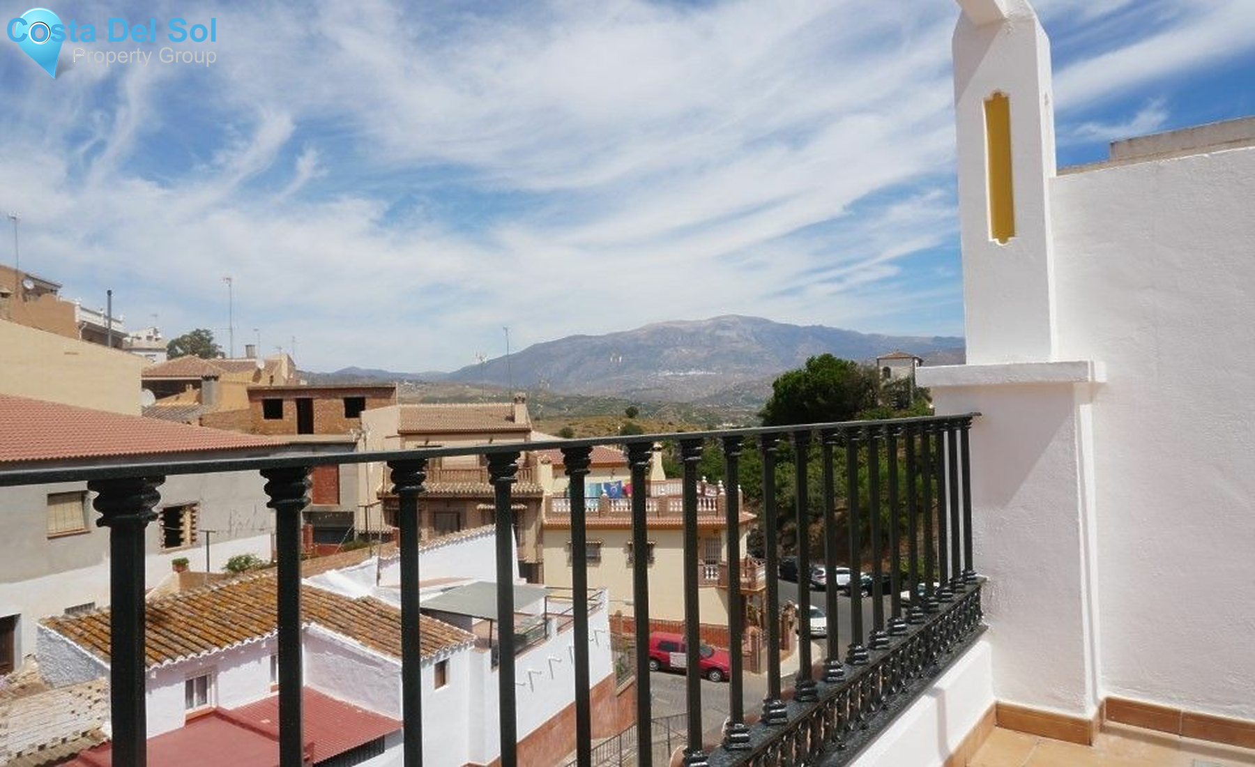 Semi-Detached House in Benamocarra