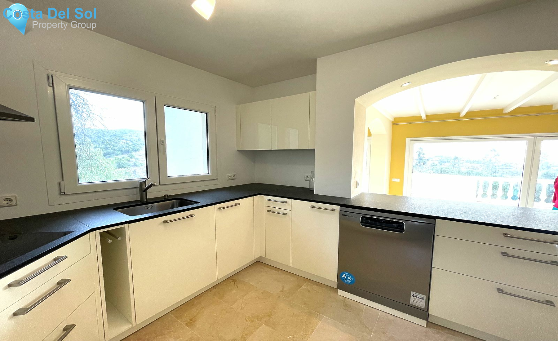 Semi-Detached House in Calahonda-1189477